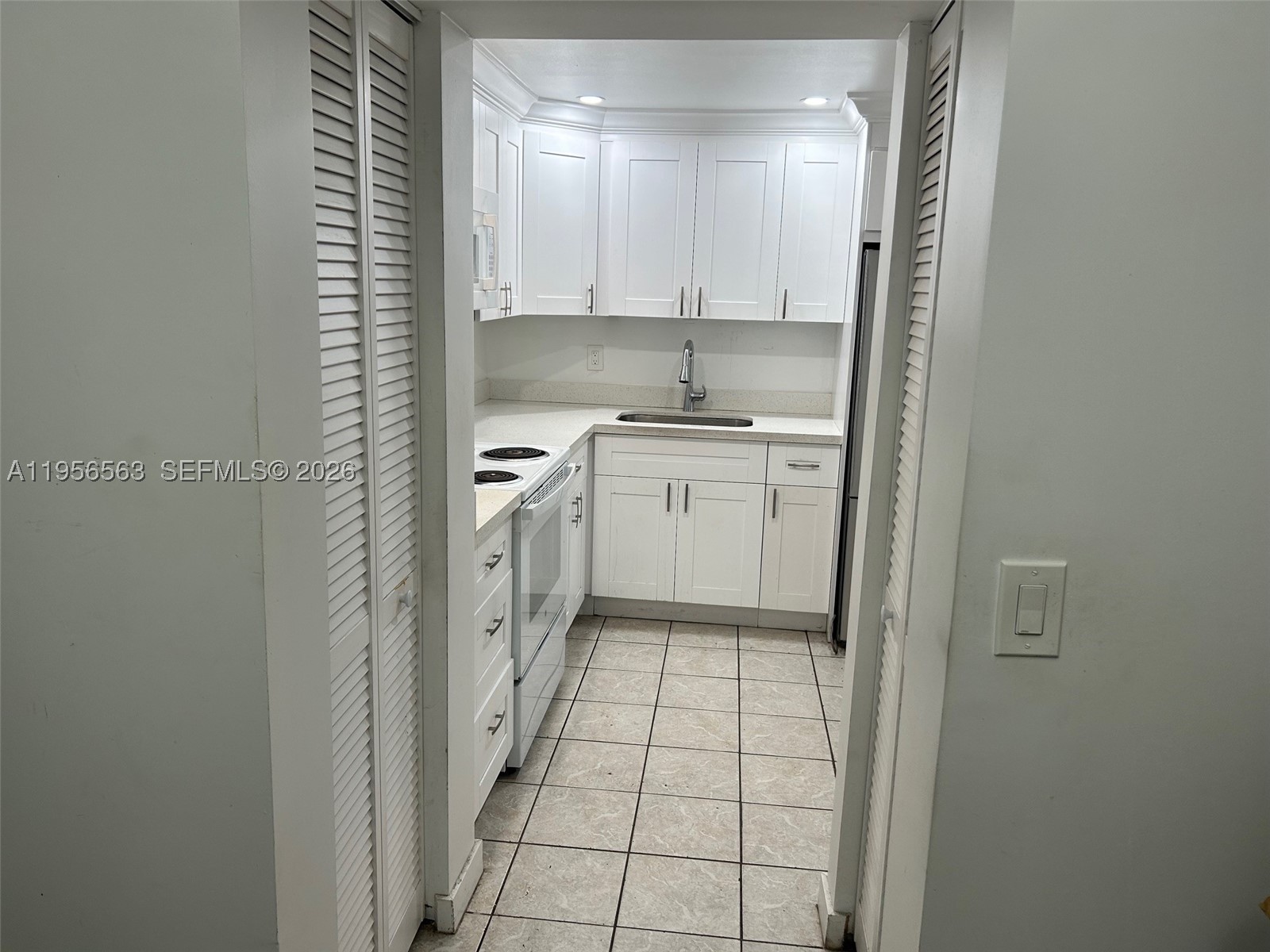 OAK TREE GARDEN CONDO - Residential