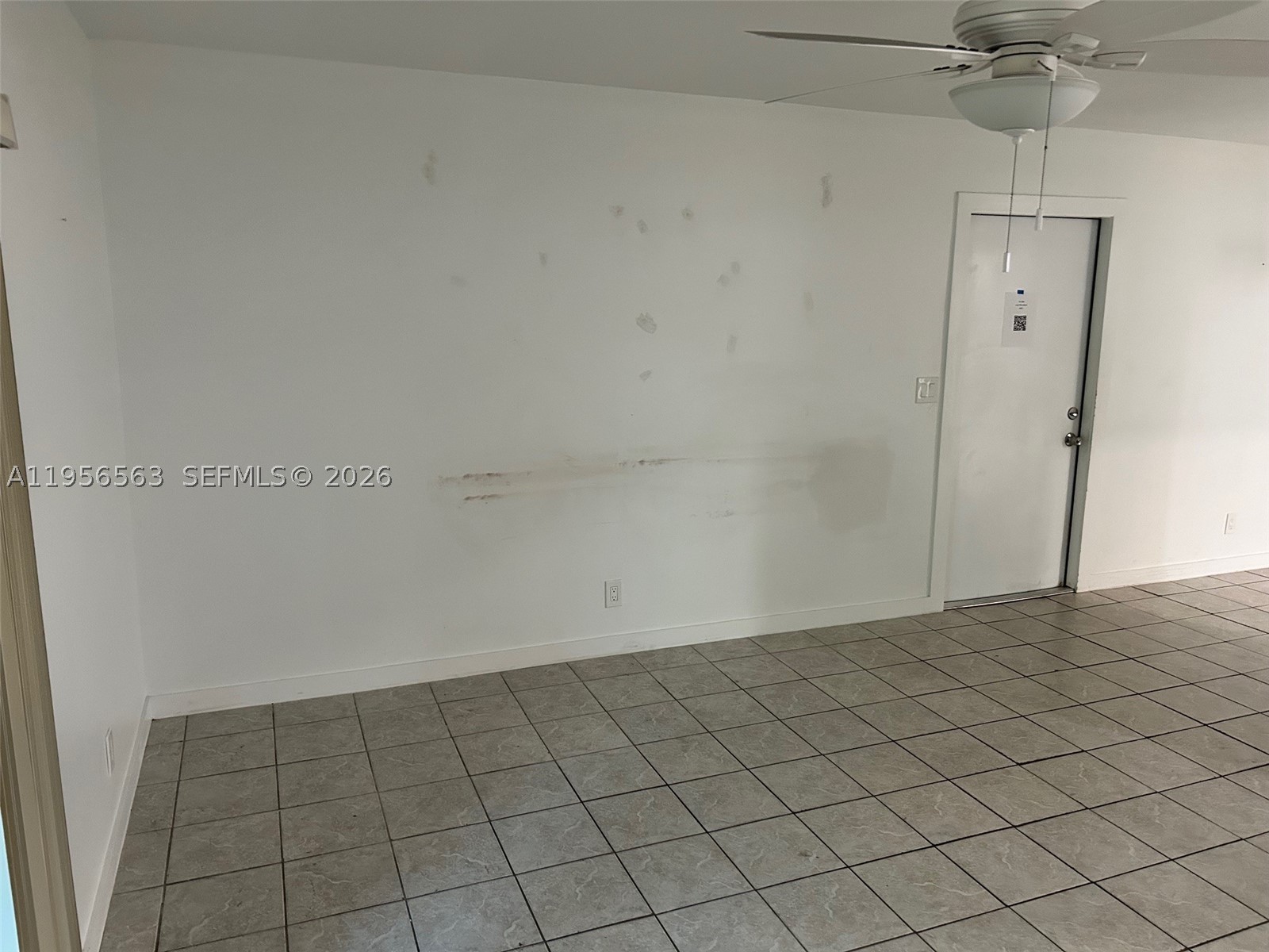 OAK TREE GARDEN CONDO - Residential