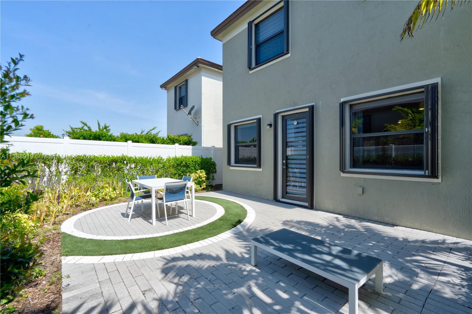AQUABELLA NORTH - Residential