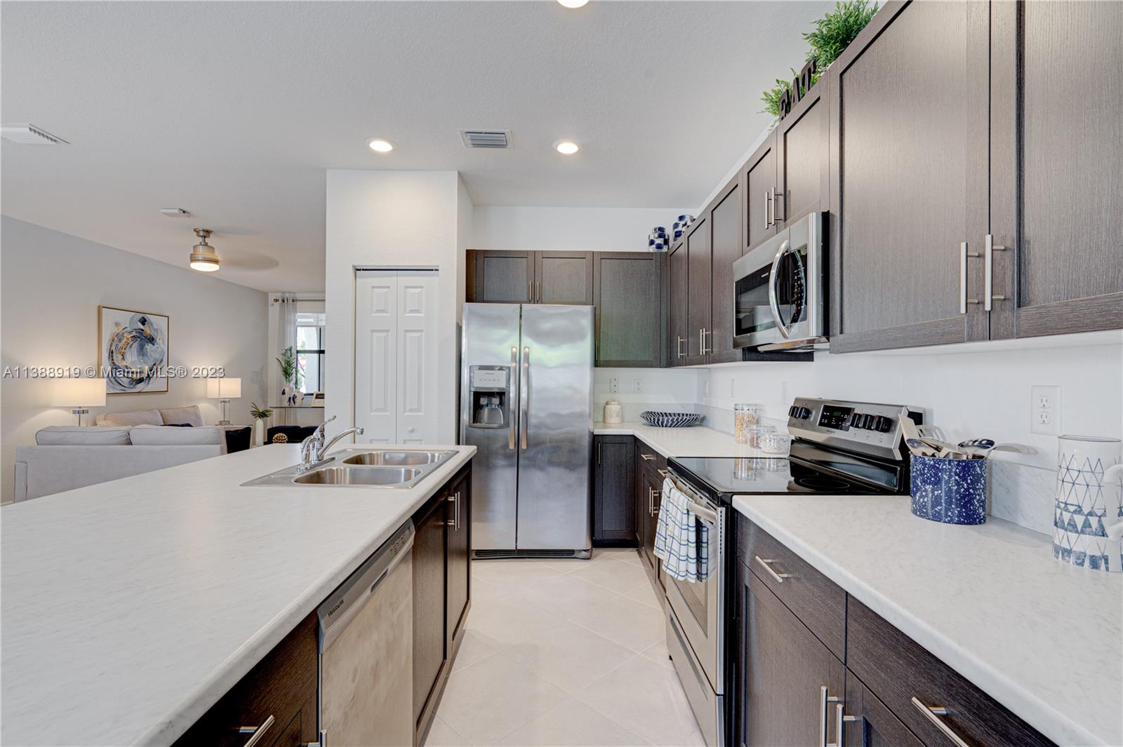 AQUABELLA NORTH - Residential
