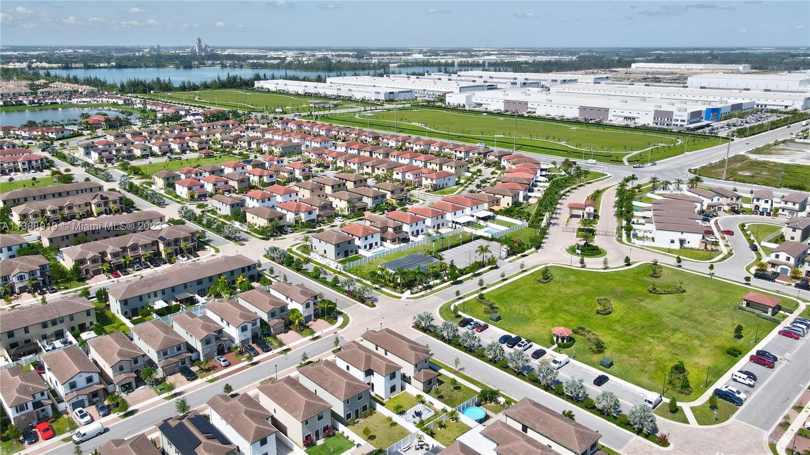 AQUABELLA NORTH - Residential