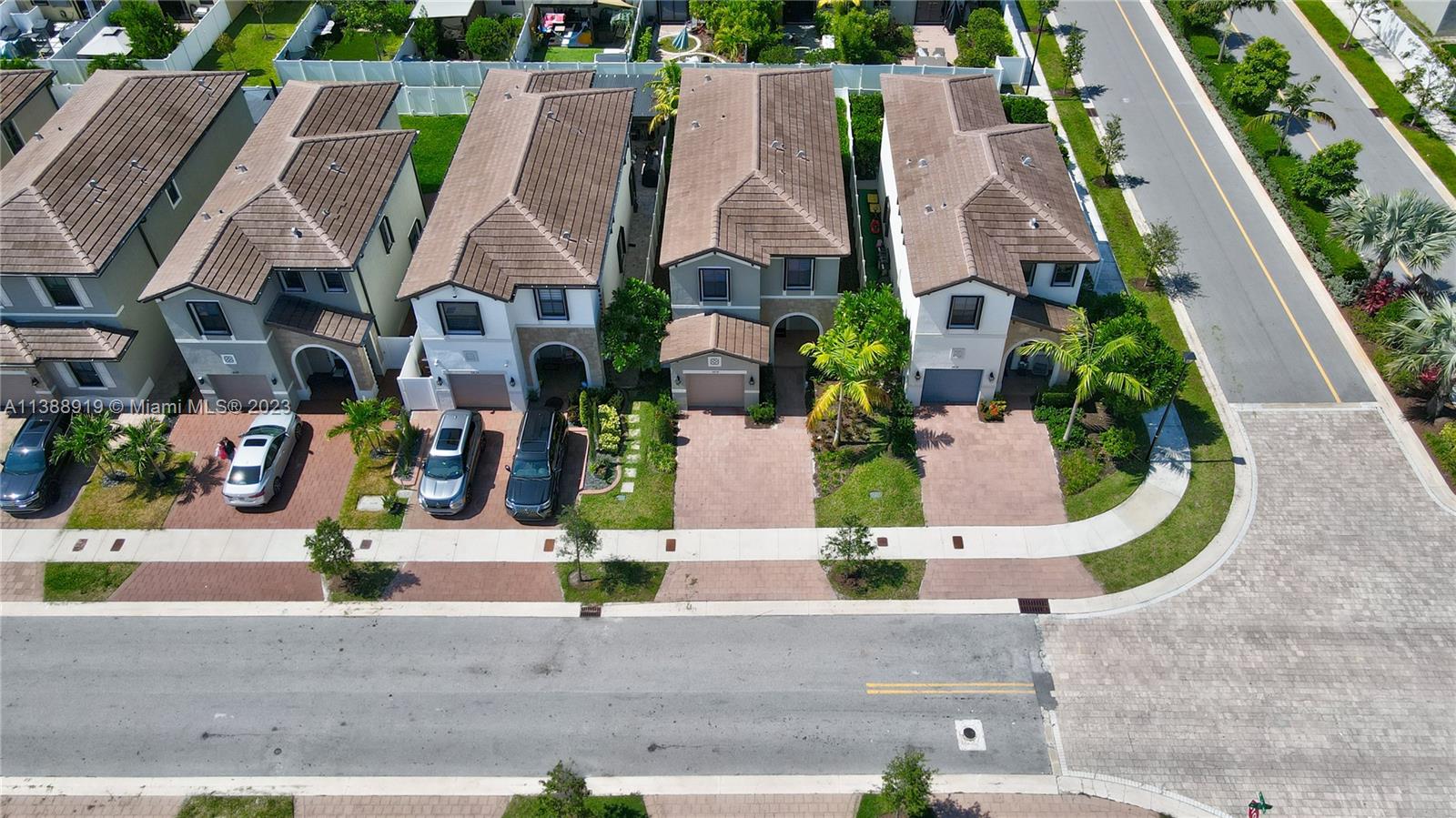 AQUABELLA NORTH - Residential