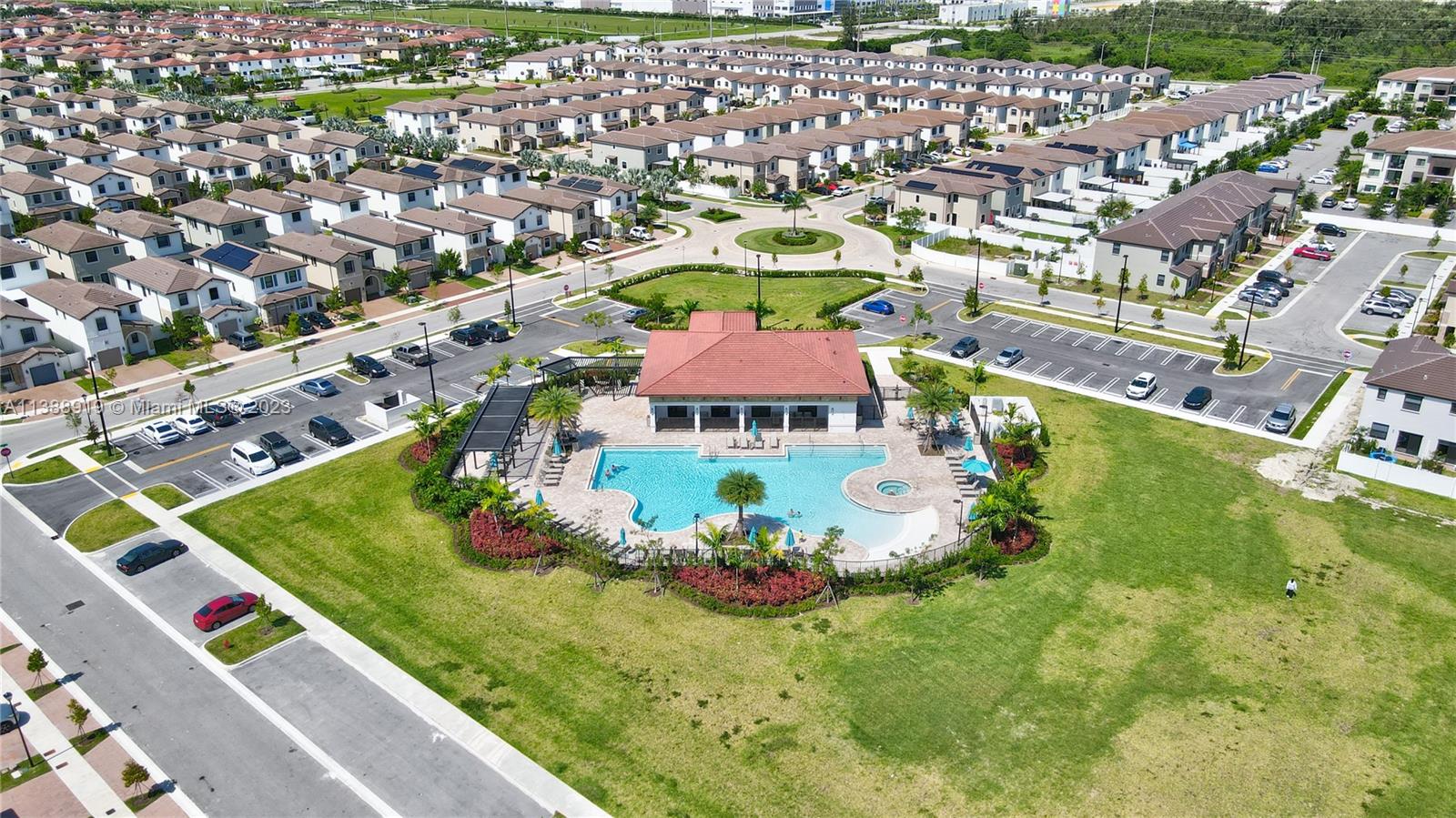 AQUABELLA NORTH - Residential