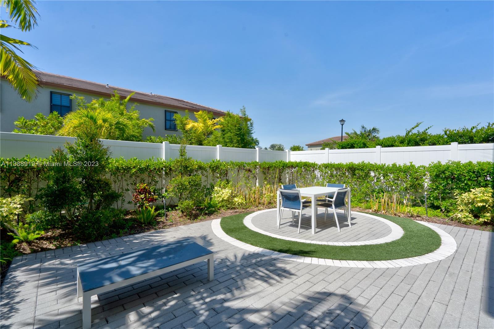 AQUABELLA NORTH - Residential