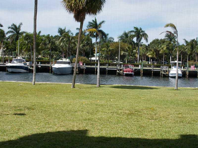 DE SOTO PARK CONDO - Residential Lease