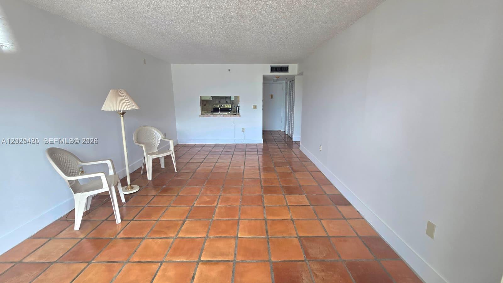 GOLFVIEW CL FONTAINBL PK - Residential Lease