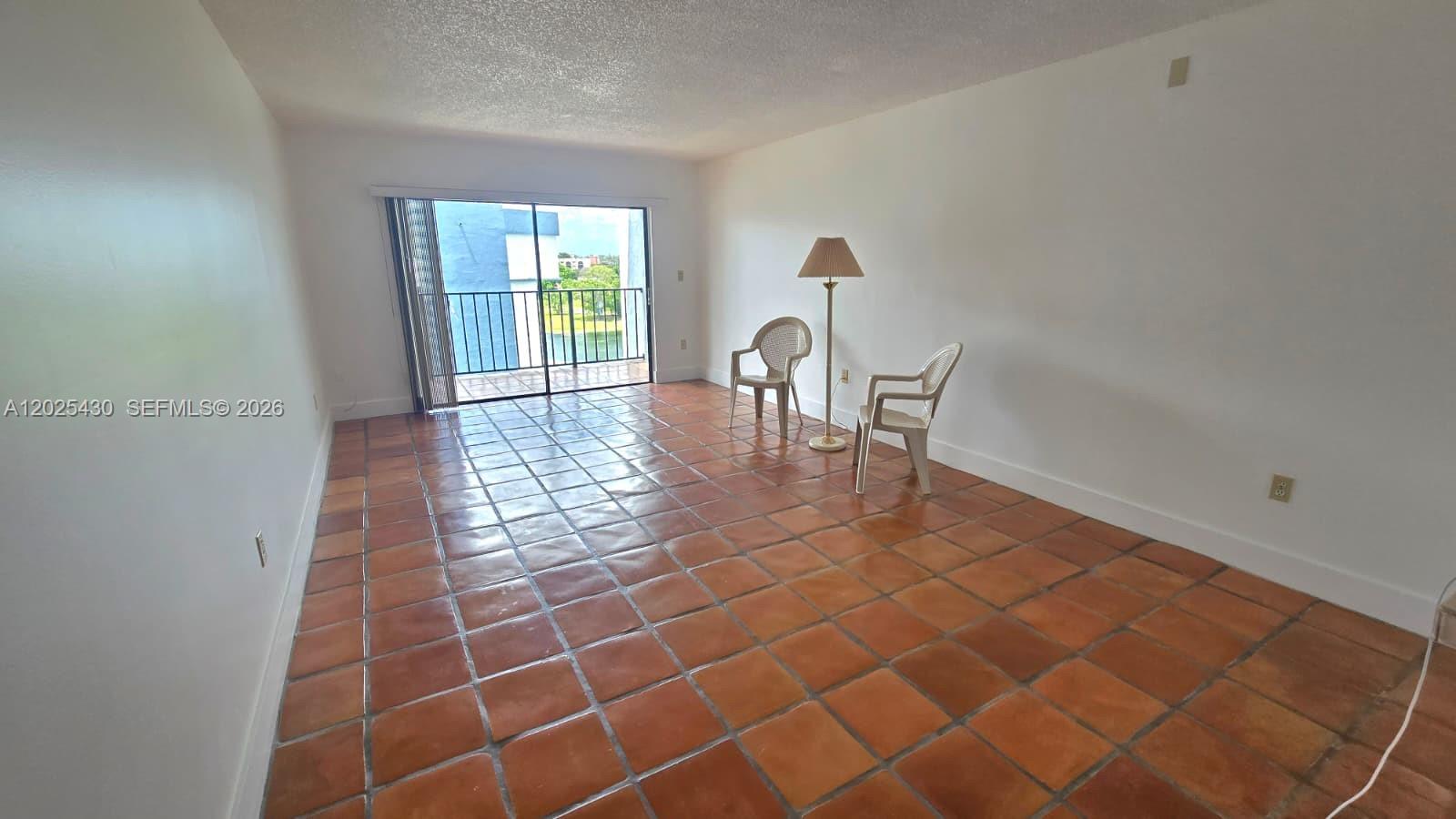 GOLFVIEW CL FONTAINBL PK - Residential Lease