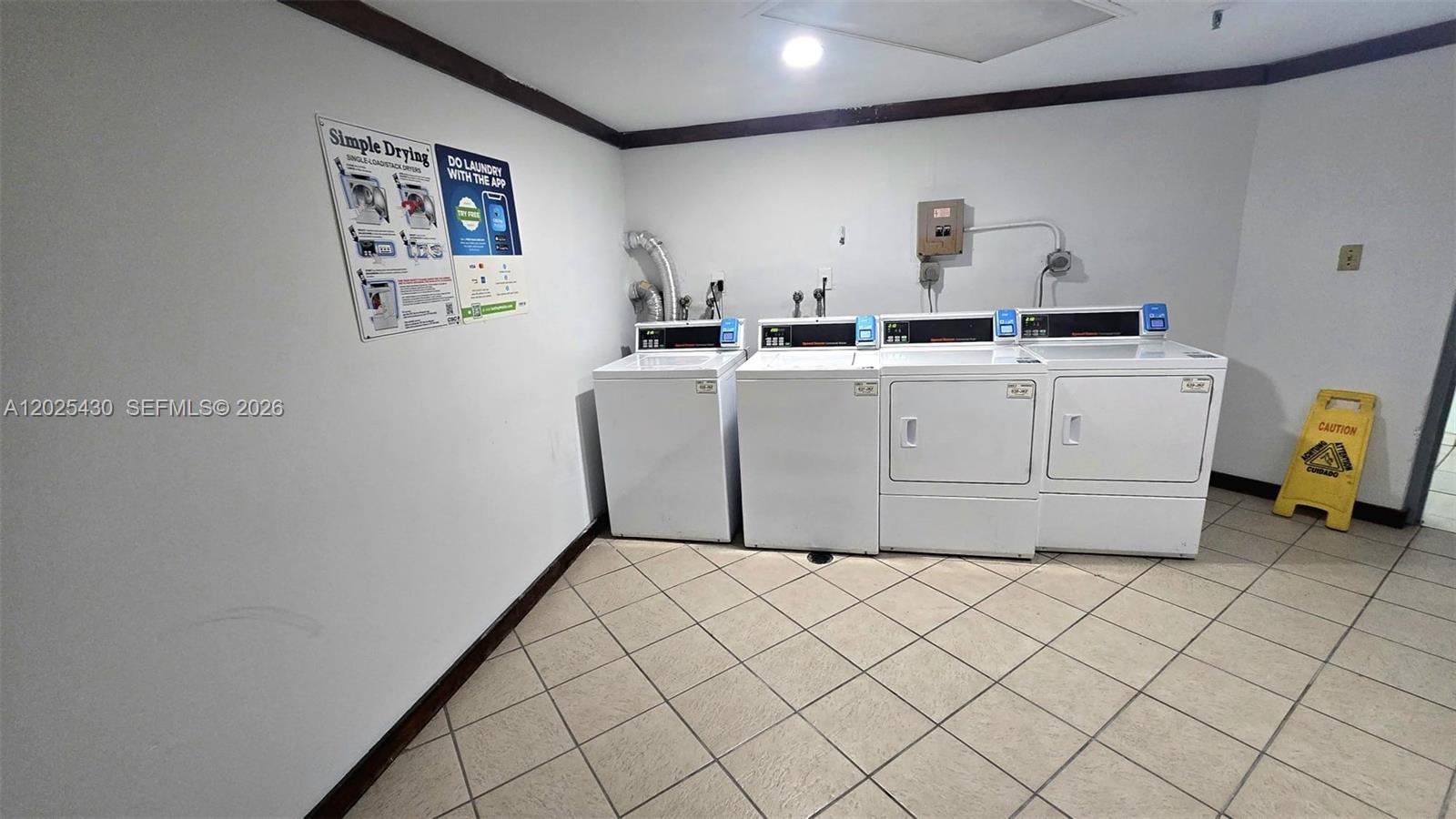 GOLFVIEW CL FONTAINBL PK - Residential Lease