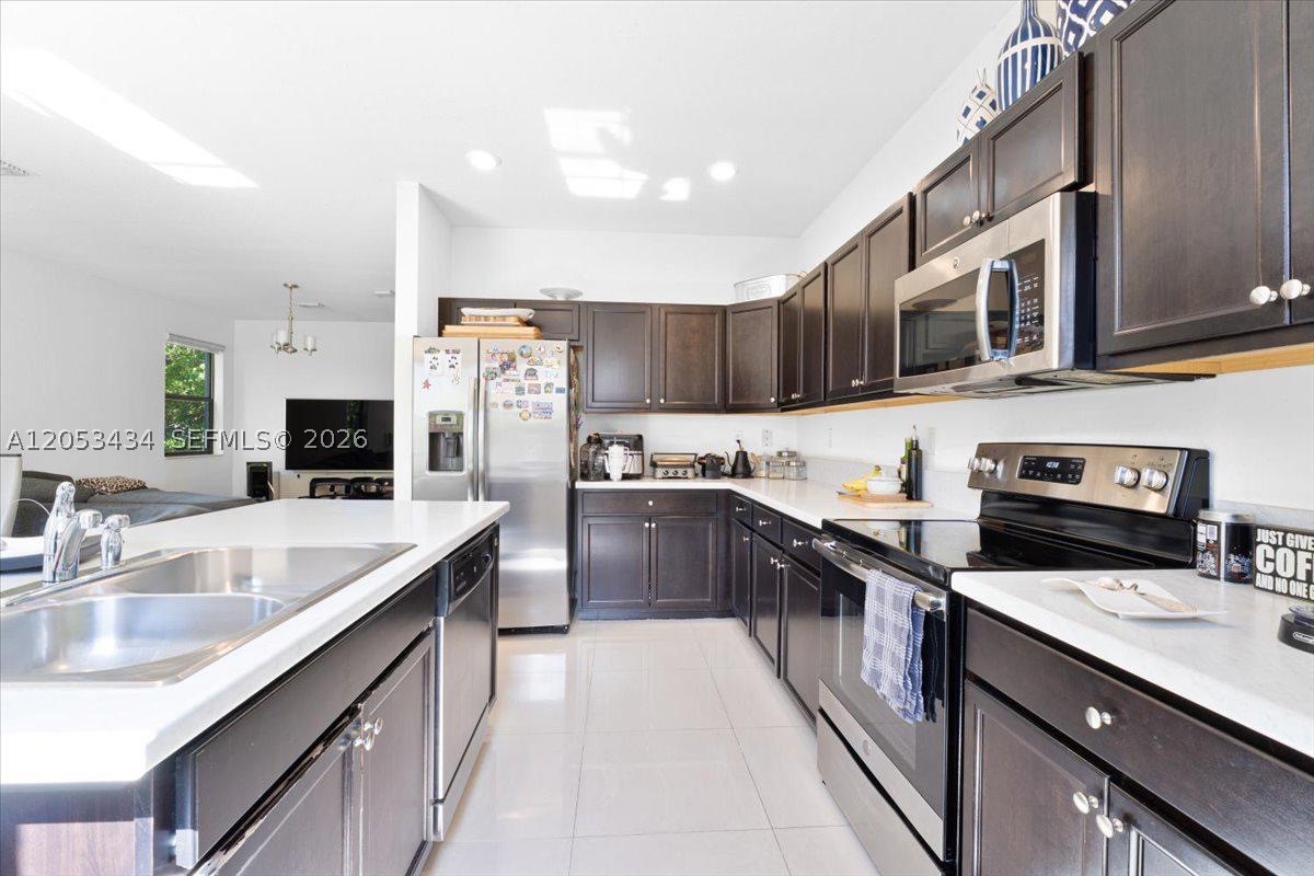 COCO PALM ESTATES - Residential