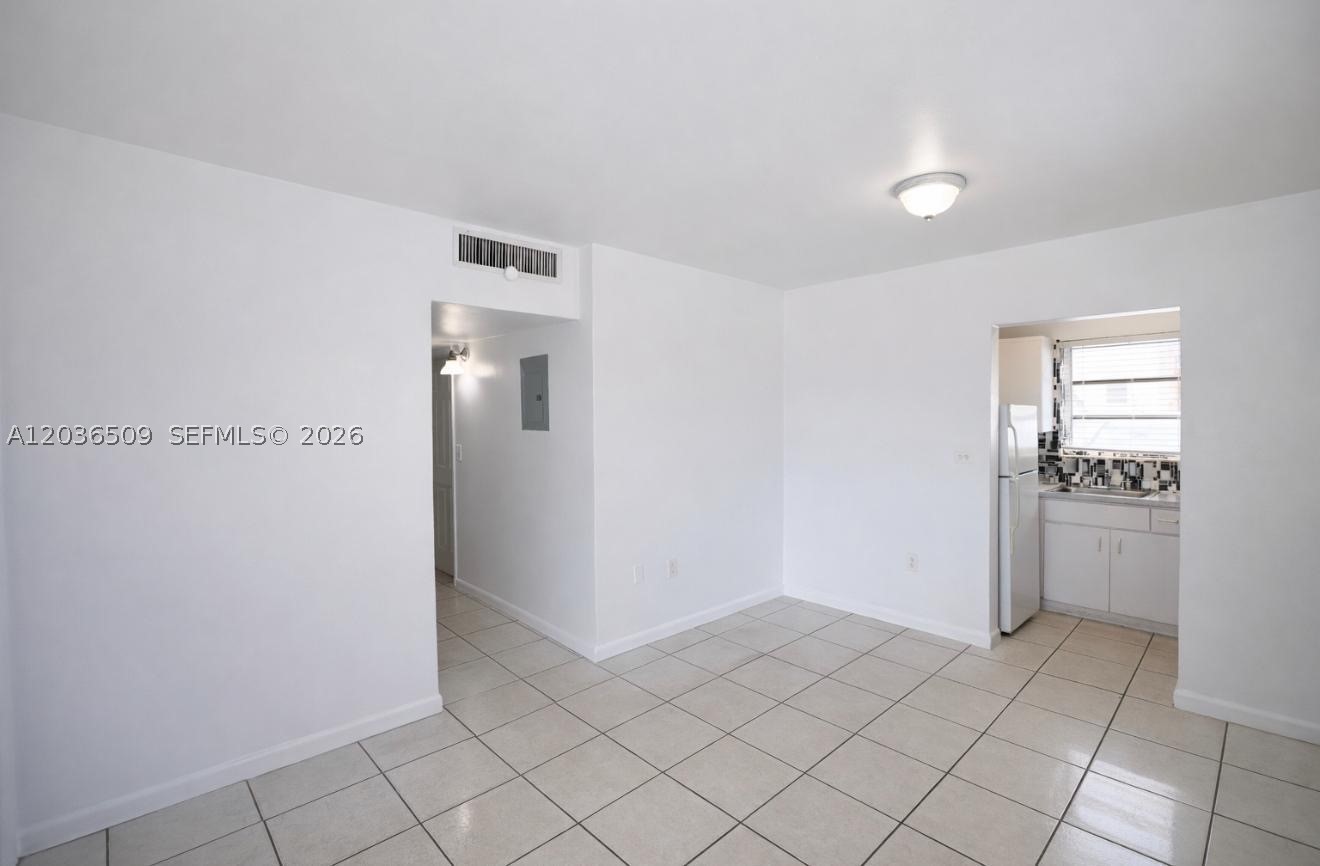 HENRY FORD SUB NO 1 - Residential Lease