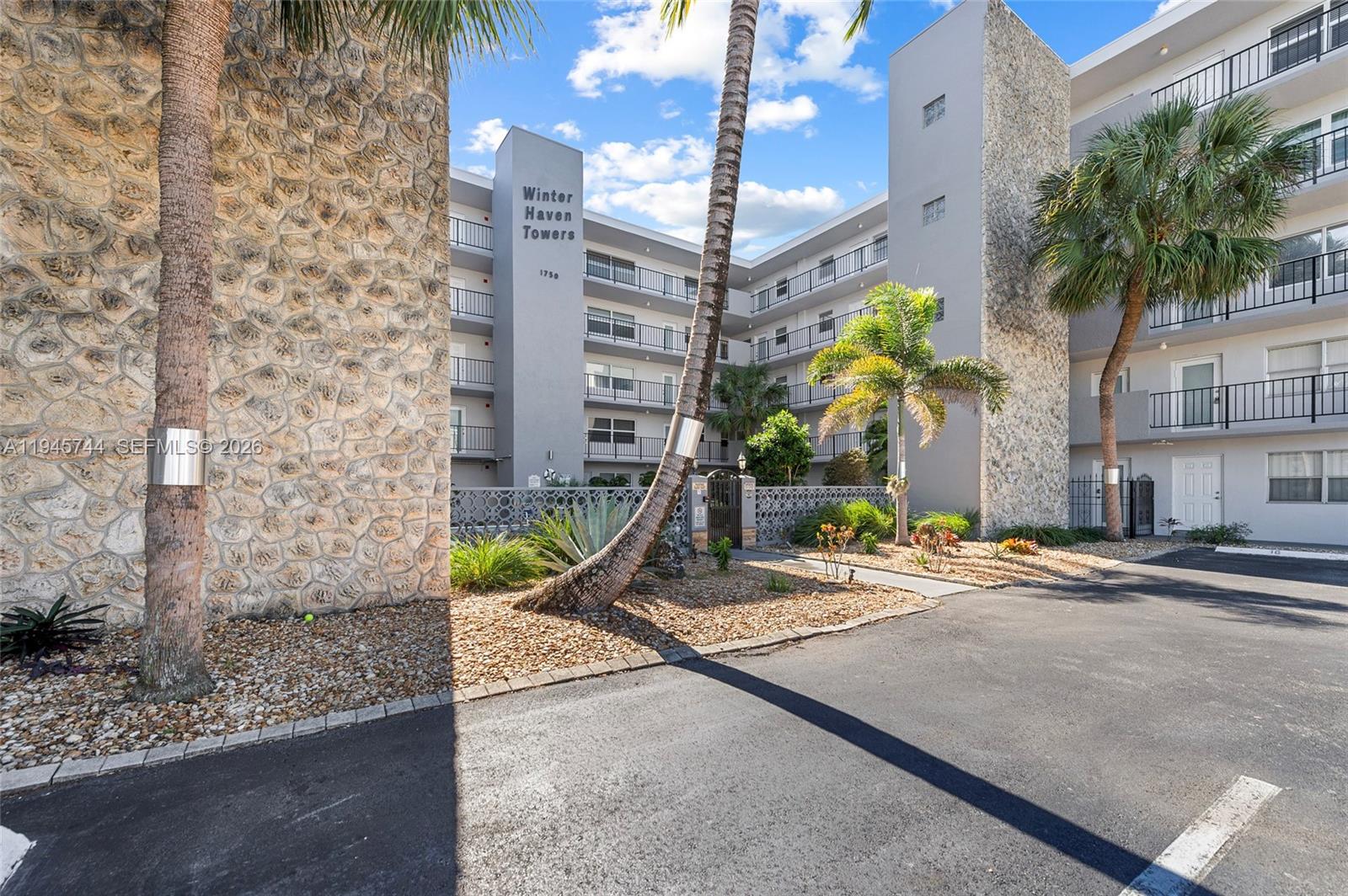 WINTER HAVEN TOWERS CONDO - Residential