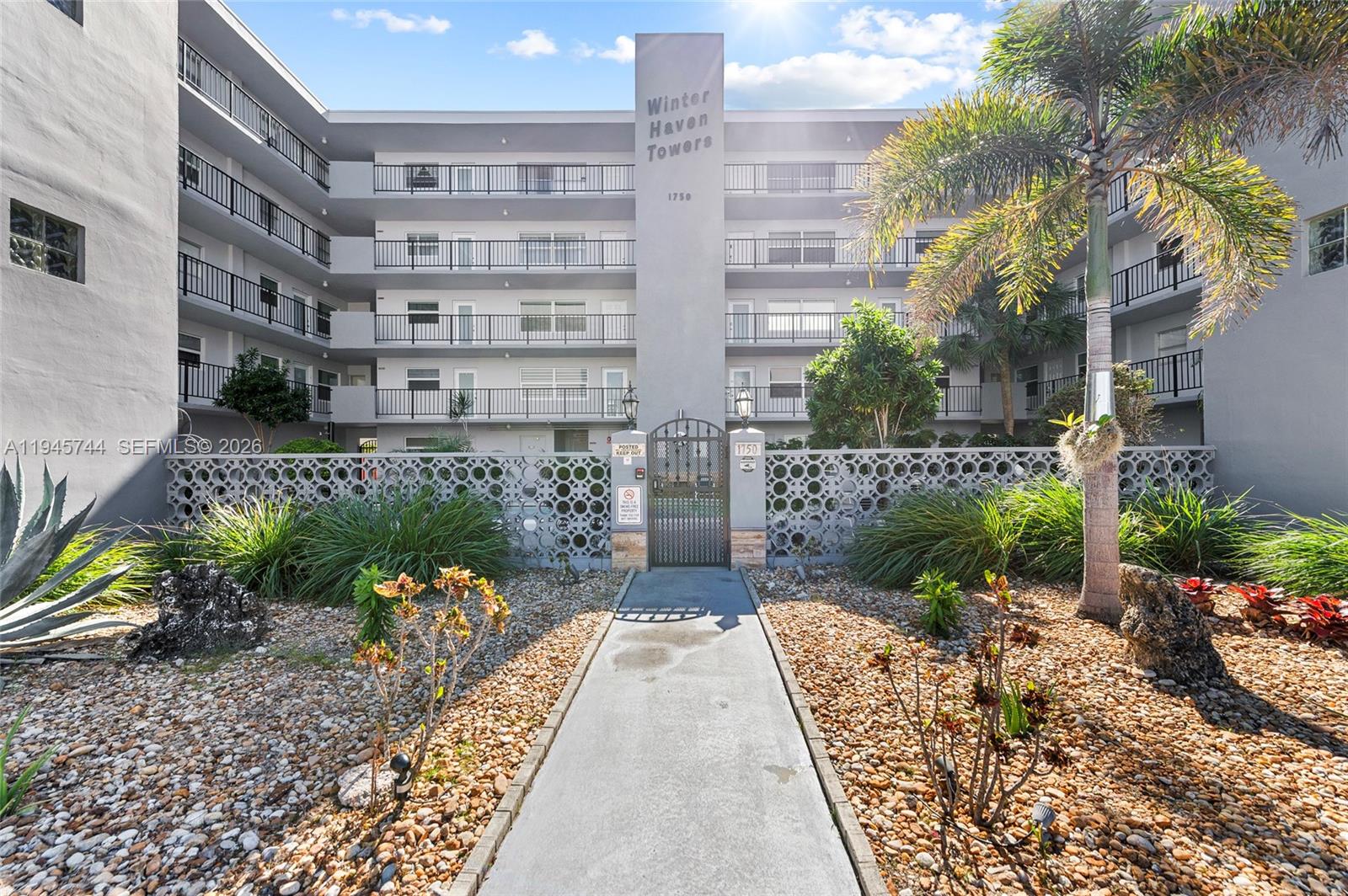 WINTER HAVEN TOWERS CONDO - Residential