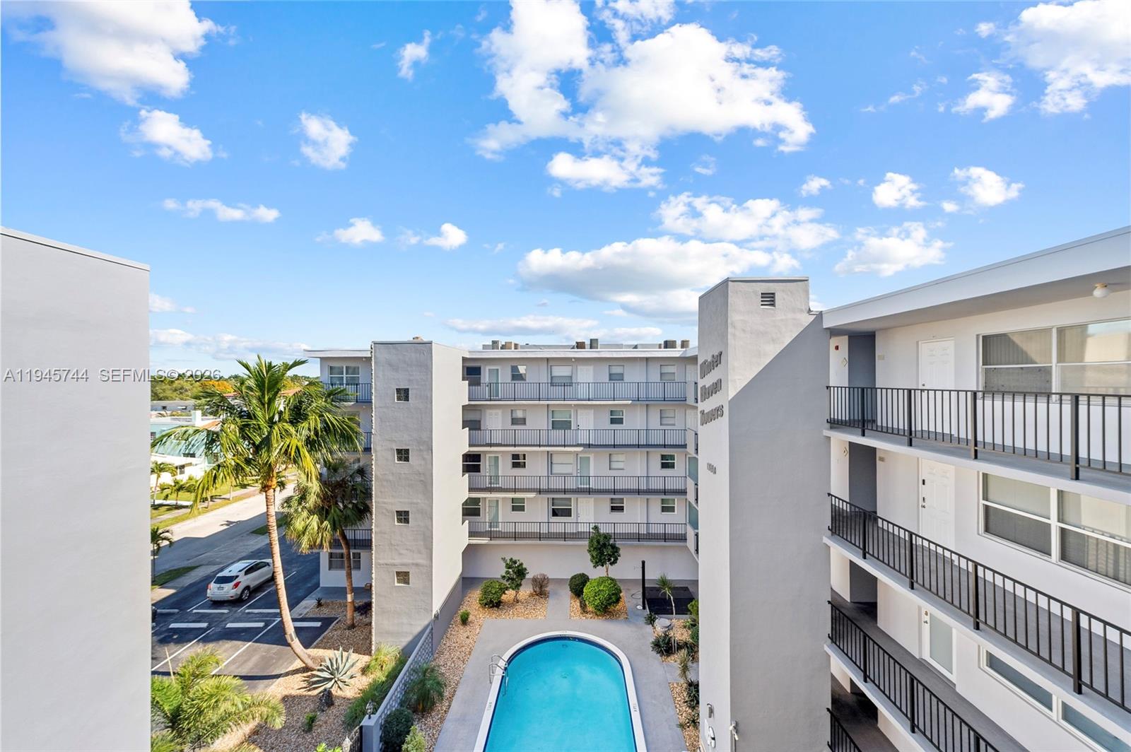 WINTER HAVEN TOWERS CONDO - Residential