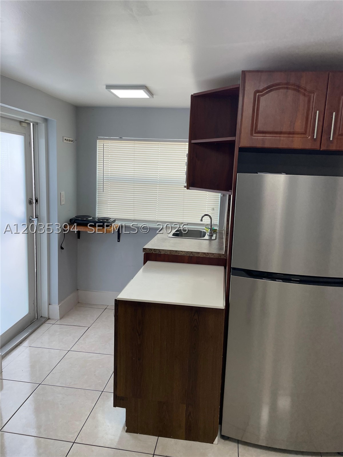 CAROLE ANNE PK 1ST ADDN - Residential Lease