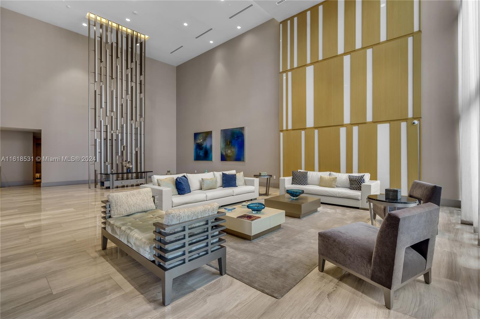 5252 PASEO CONDO - Residential