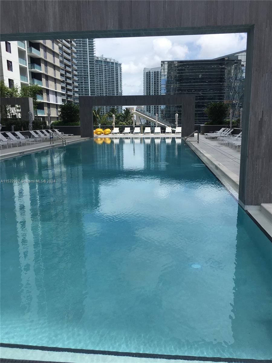 BRICKELL HEIGHTS EAST CON - Residential Lease