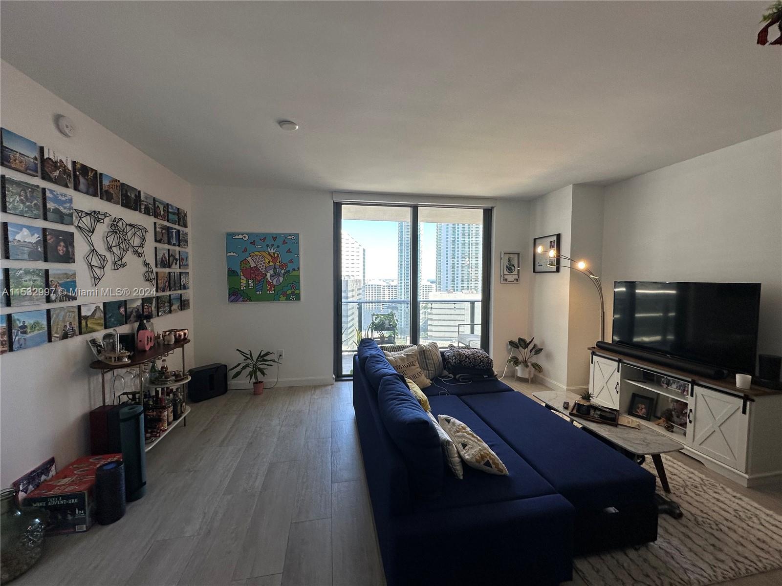 BRICKELL HEIGHTS EAST CON - Residential Lease