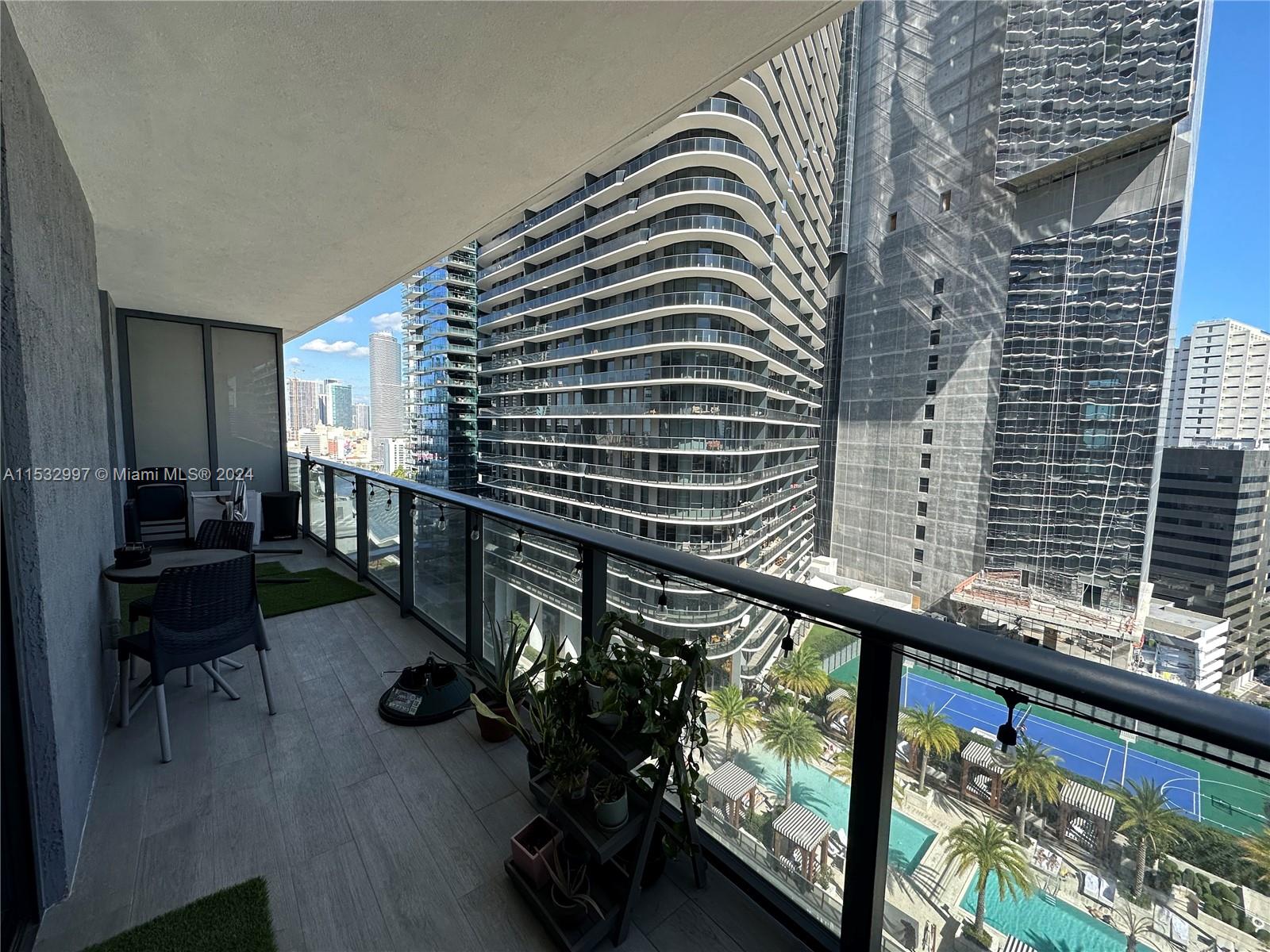 BRICKELL HEIGHTS EAST CON - Residential Lease