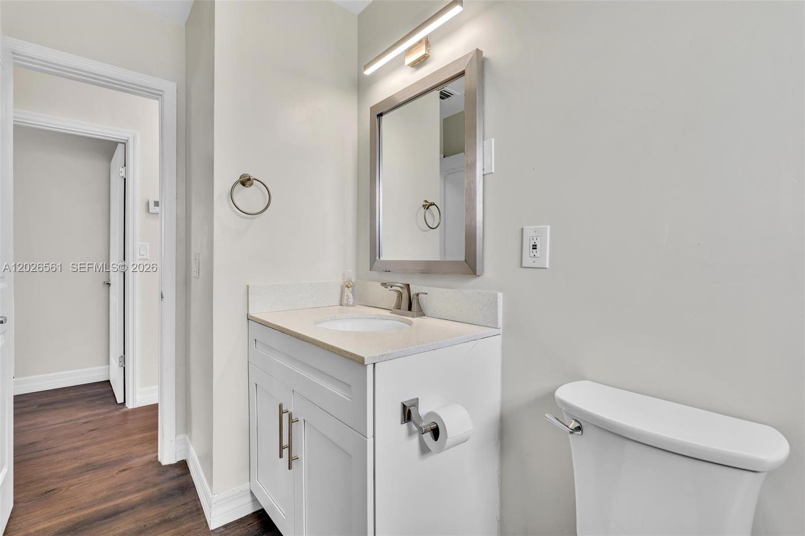 LAKE LUCERNE SEC 1 - Residential Lease
