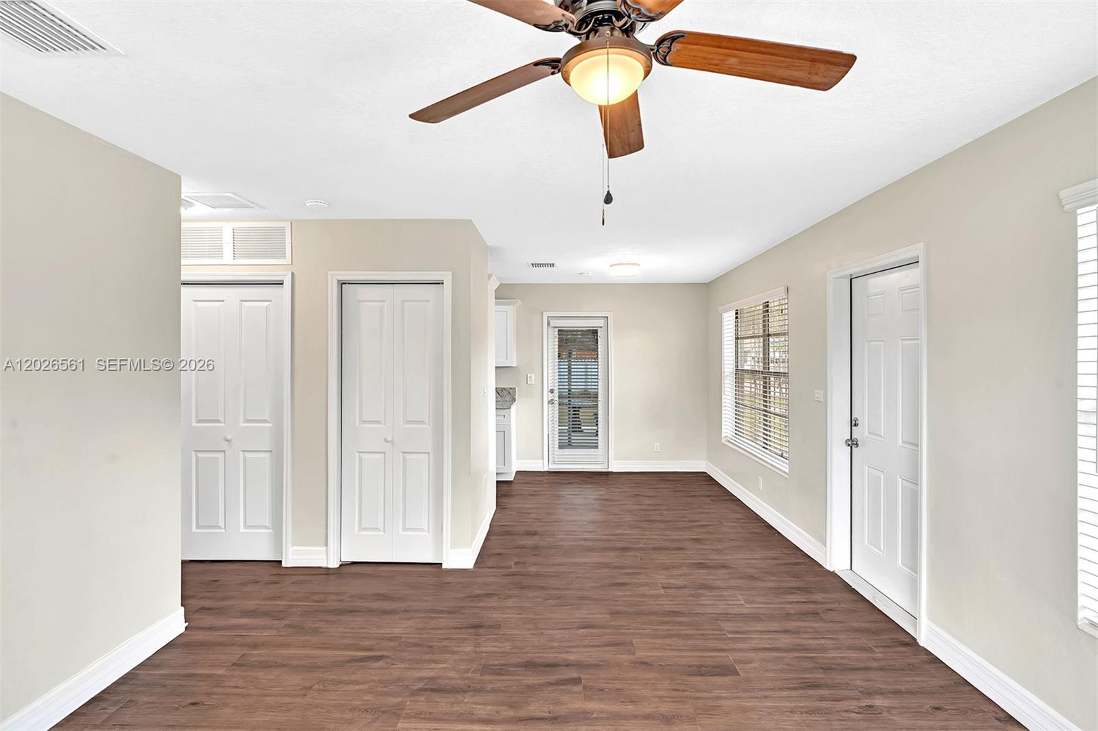 LAKE LUCERNE SEC 1 - Residential Lease