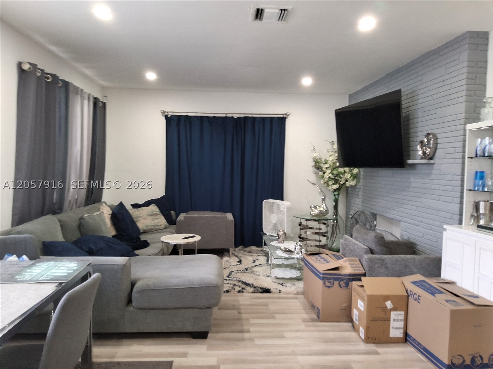 NORTH RIDGE - Residential