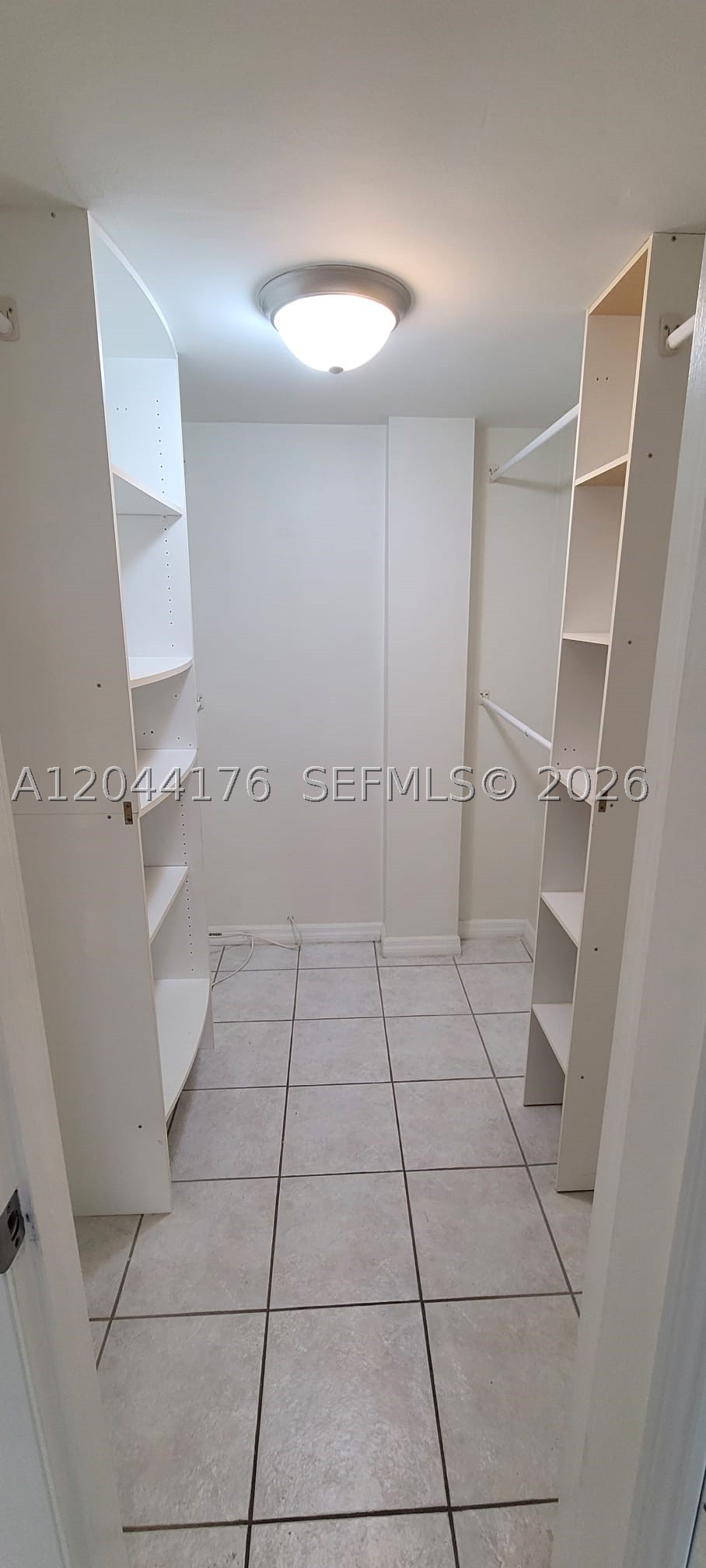 MARINE COLONY CONDO - Residential