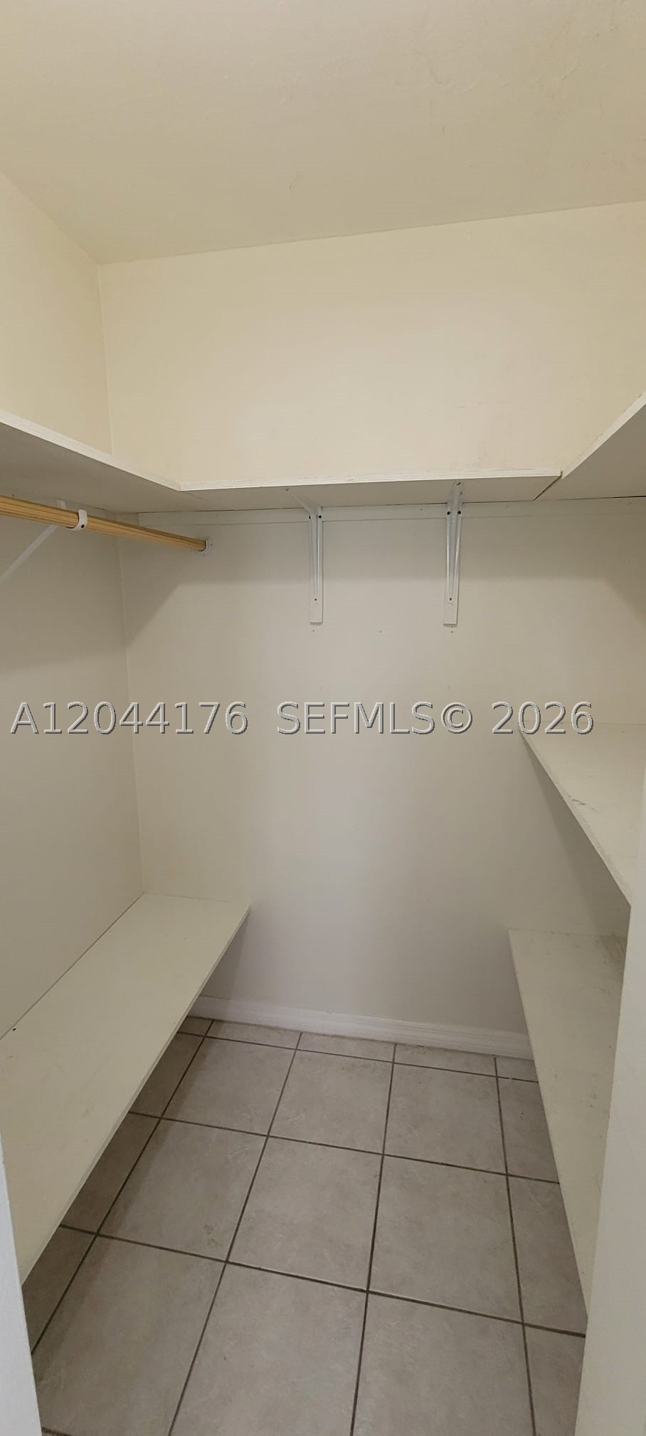 MARINE COLONY CONDO - Residential