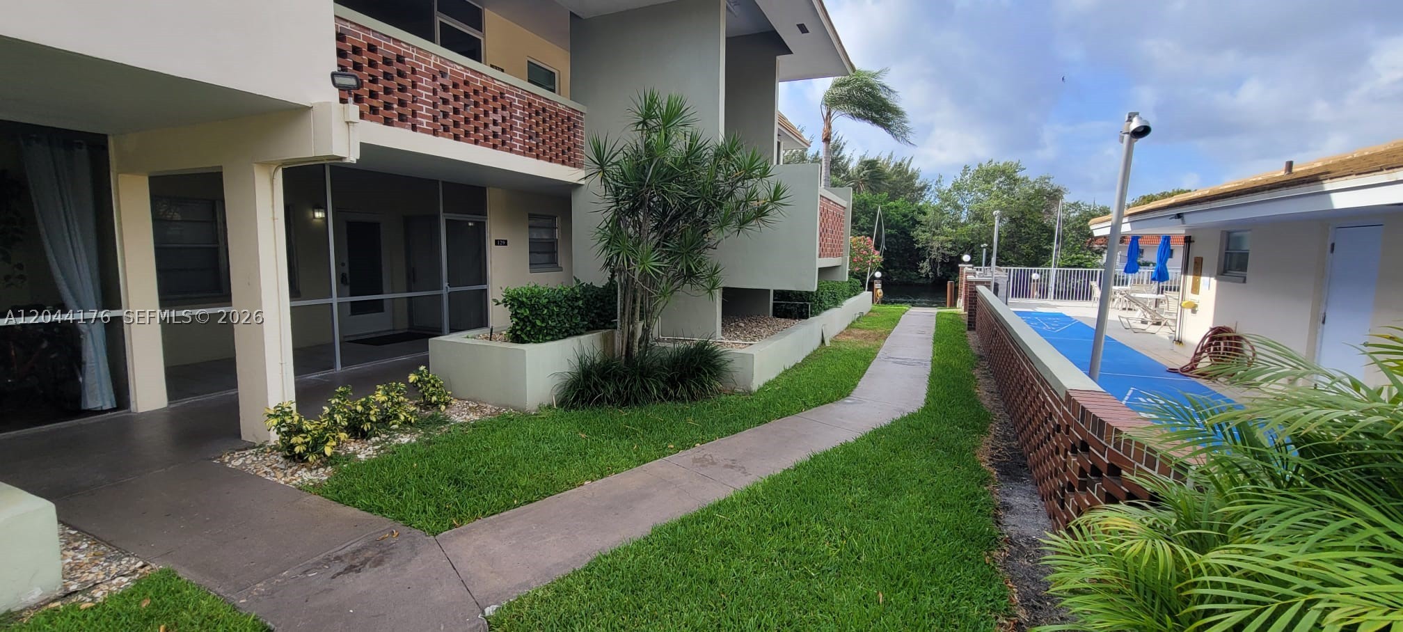 MARINE COLONY CONDO - Residential