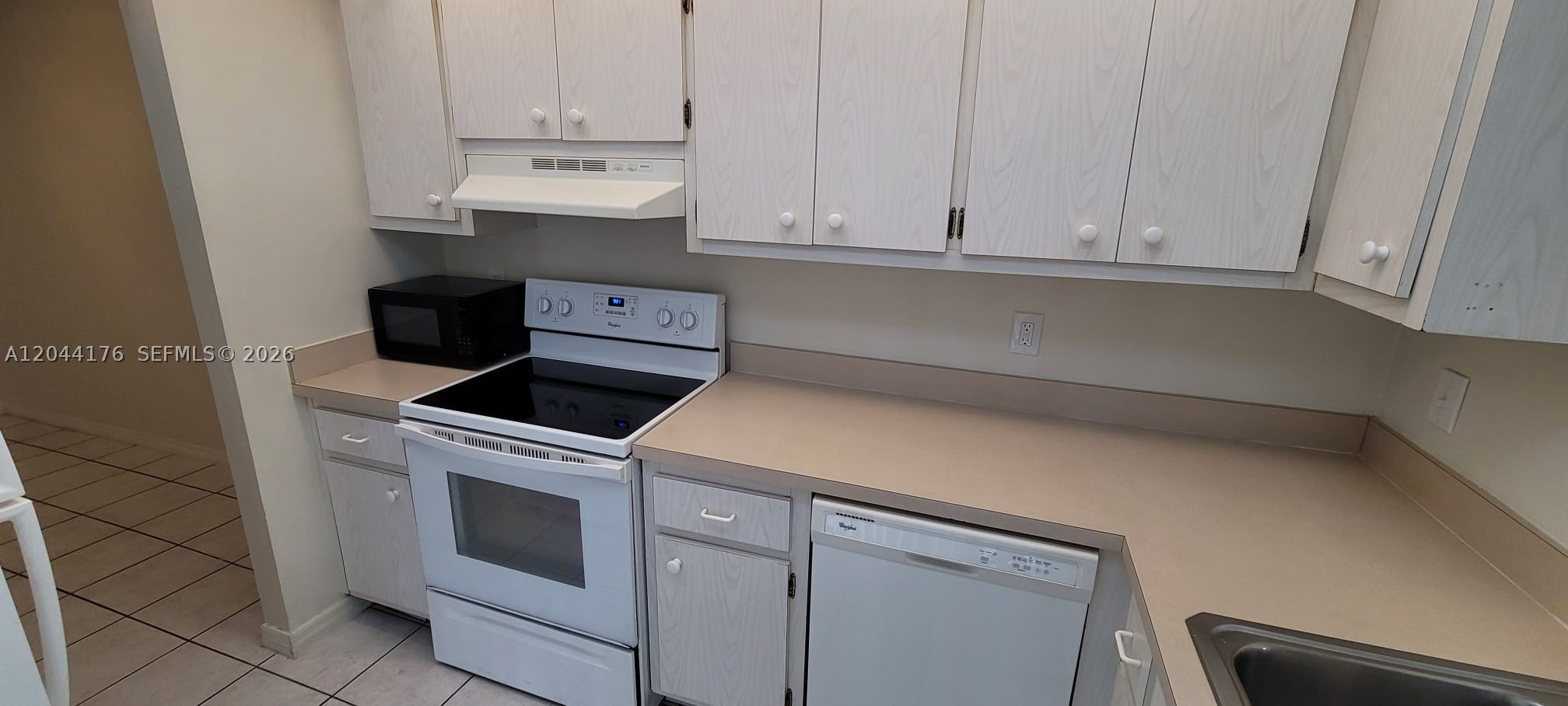 MARINE COLONY CONDO - Residential