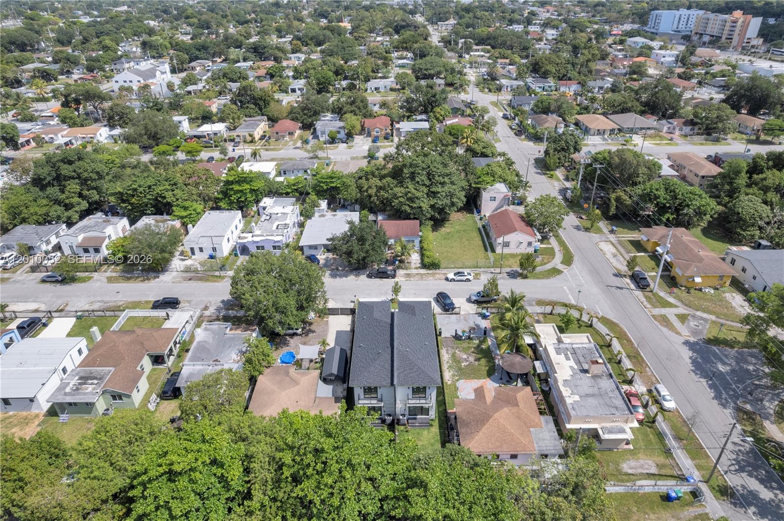 17TH AVE MANOR - Residential Income