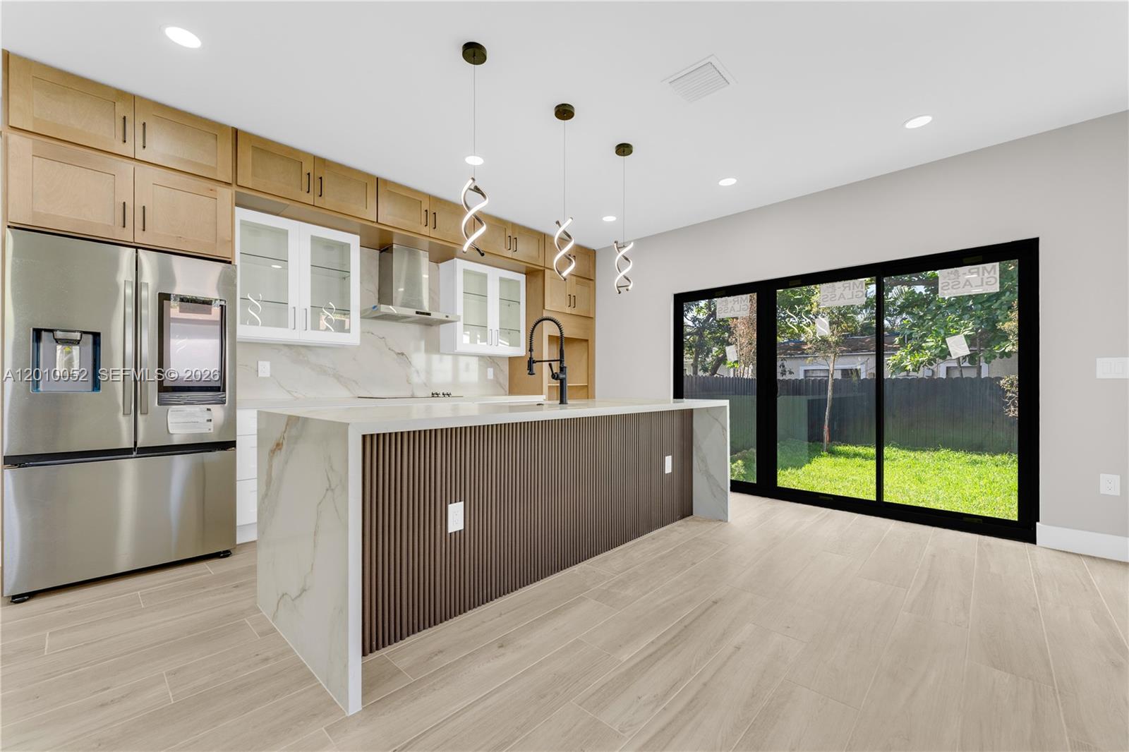 17TH AVE MANOR - Residential Income