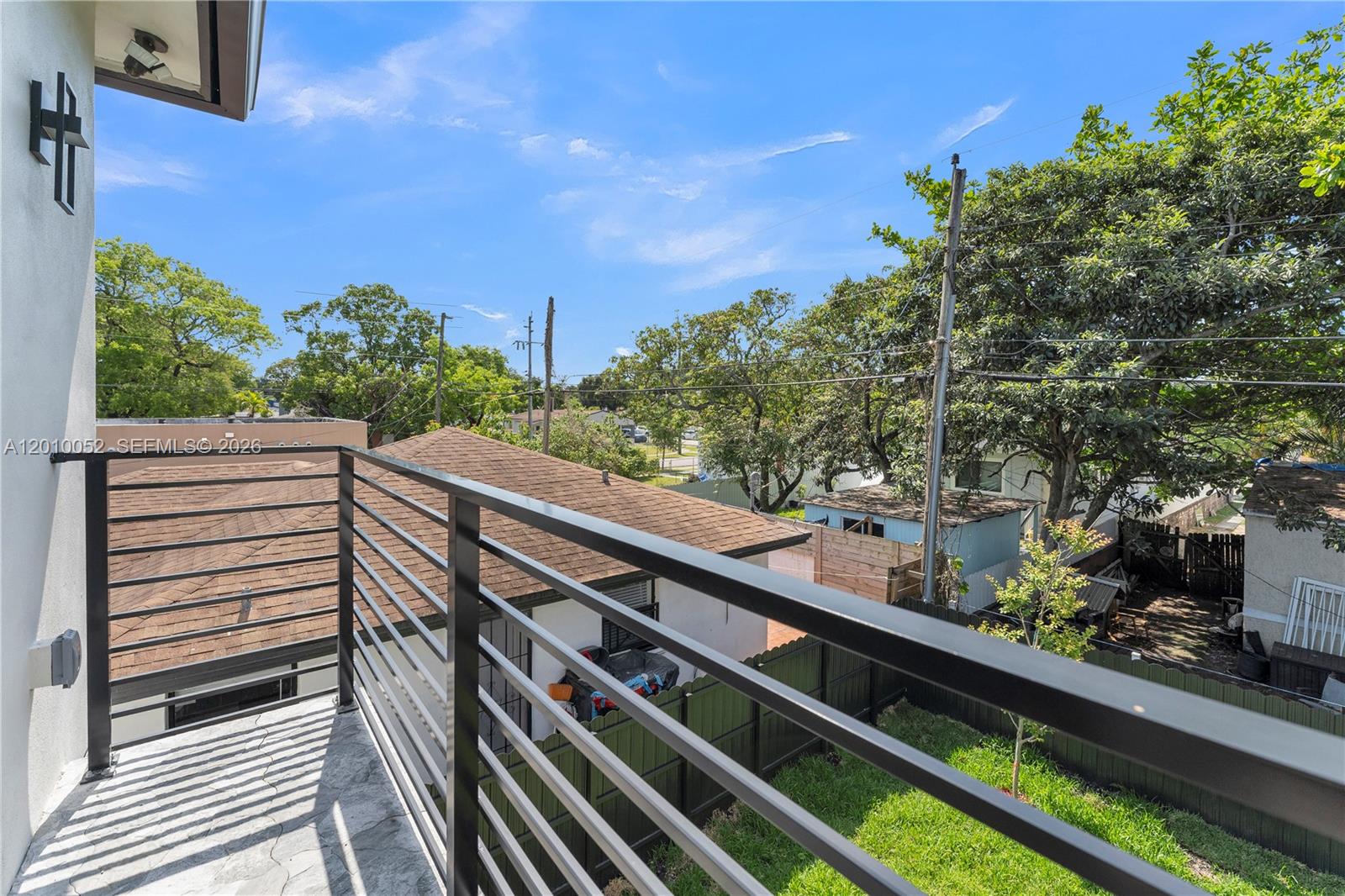 17TH AVE MANOR - Residential Income
