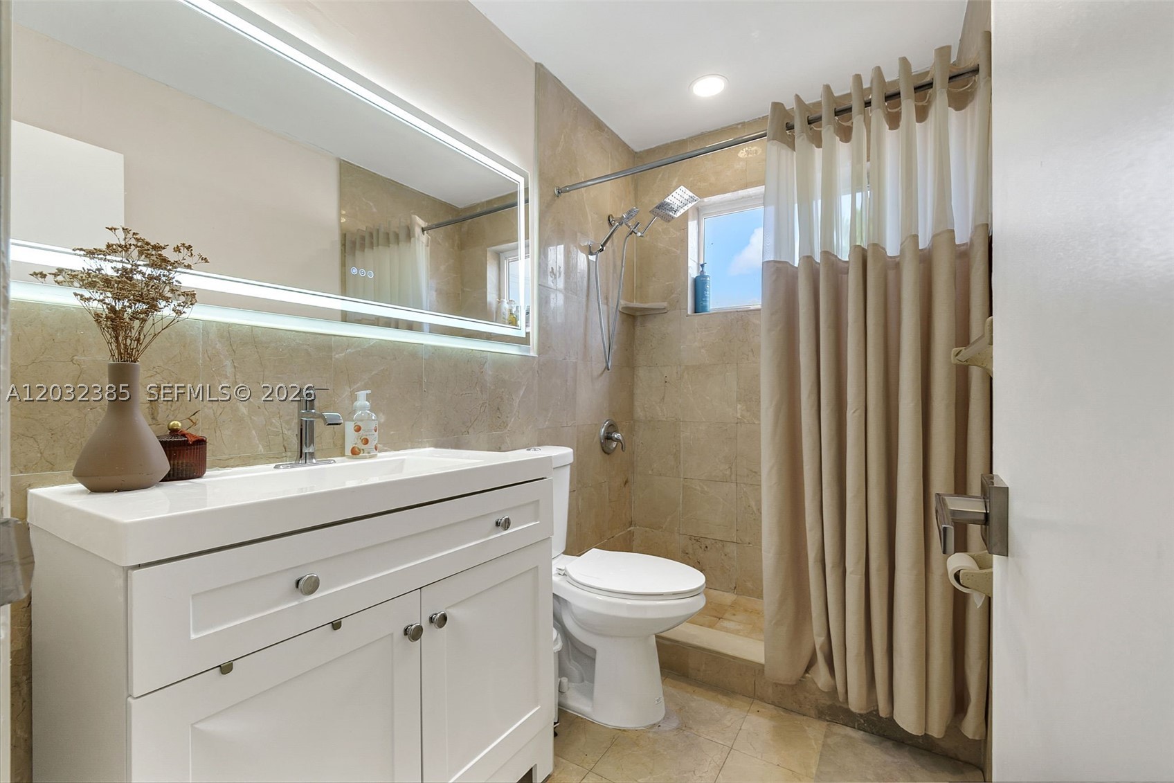 HOLLYWOOD HILLS AMEN PLAT - Residential