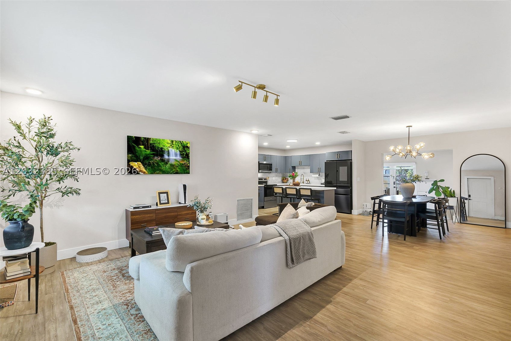 HOLLYWOOD HILLS AMEN PLAT - Residential