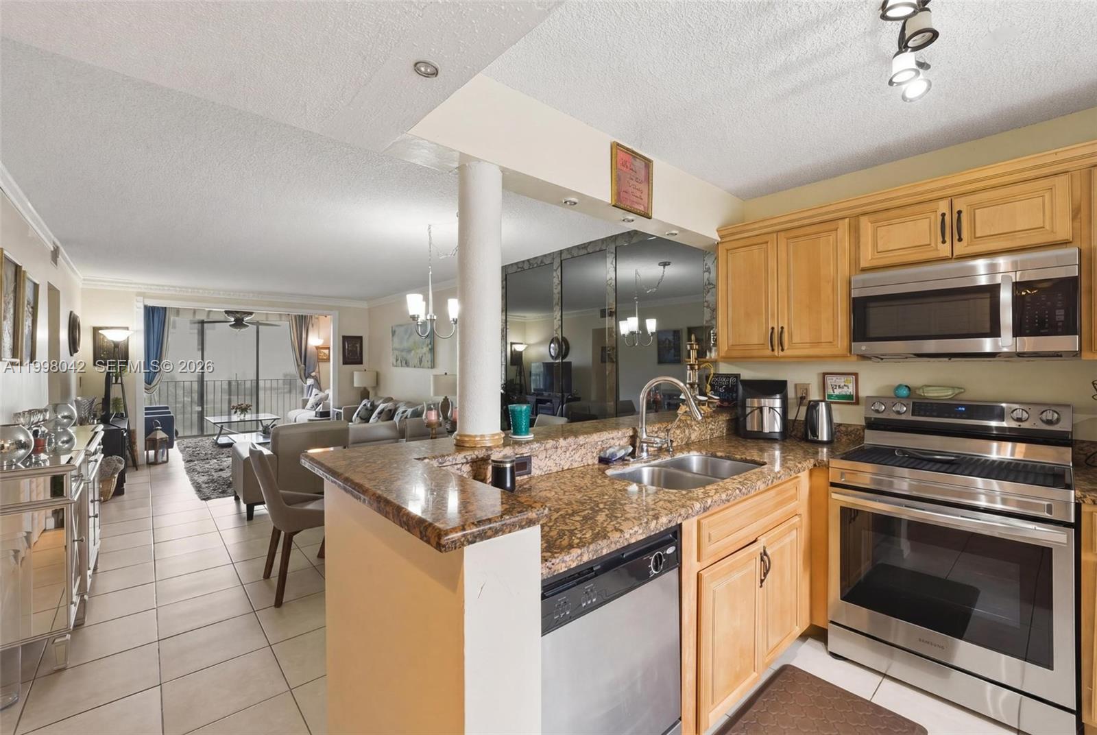 CASCADES OF LAUDERHILL 2 - Residential