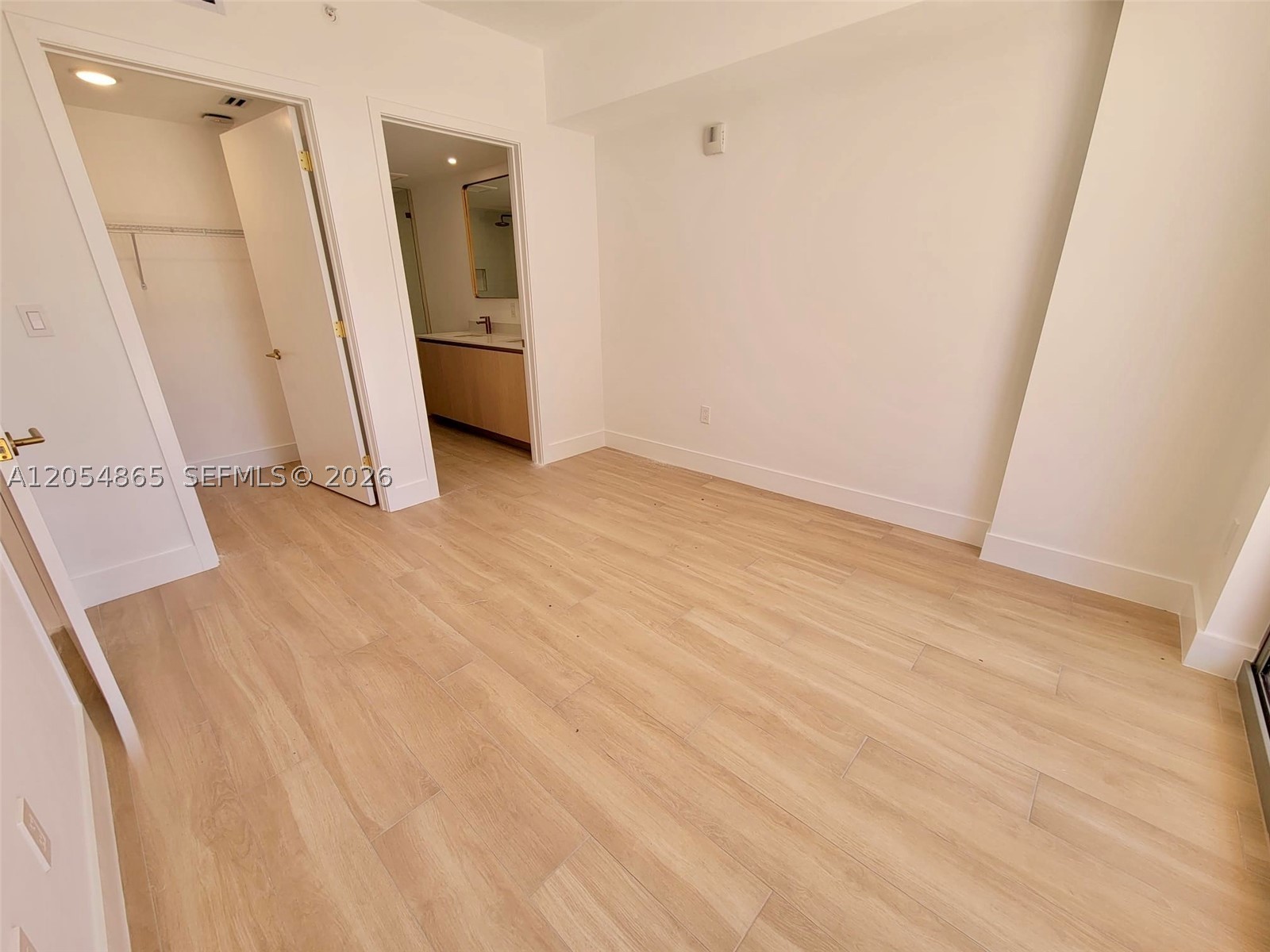 The Standard Residences - Residential