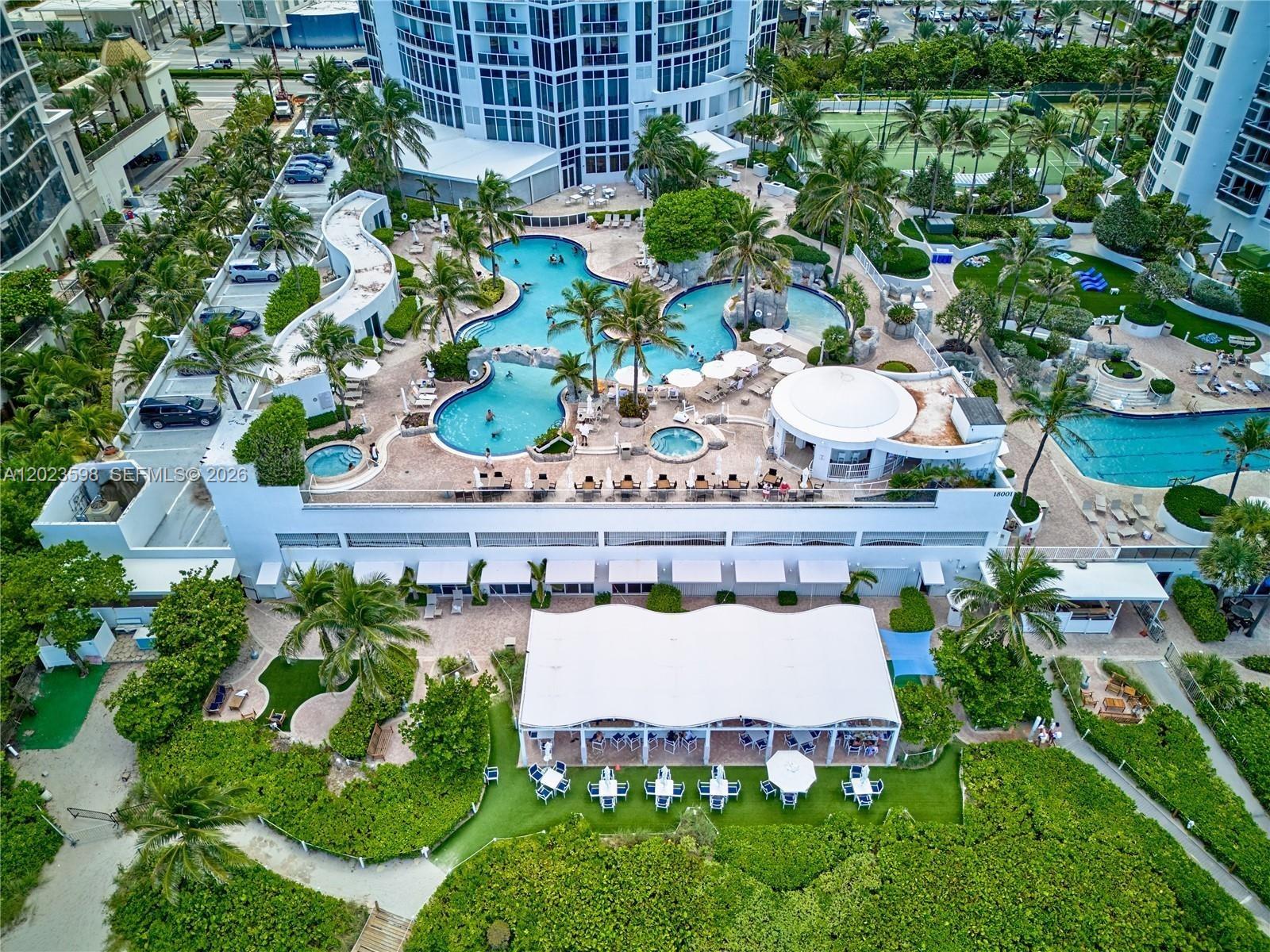 TRUMP INTERNATIONAL SONES - Residential