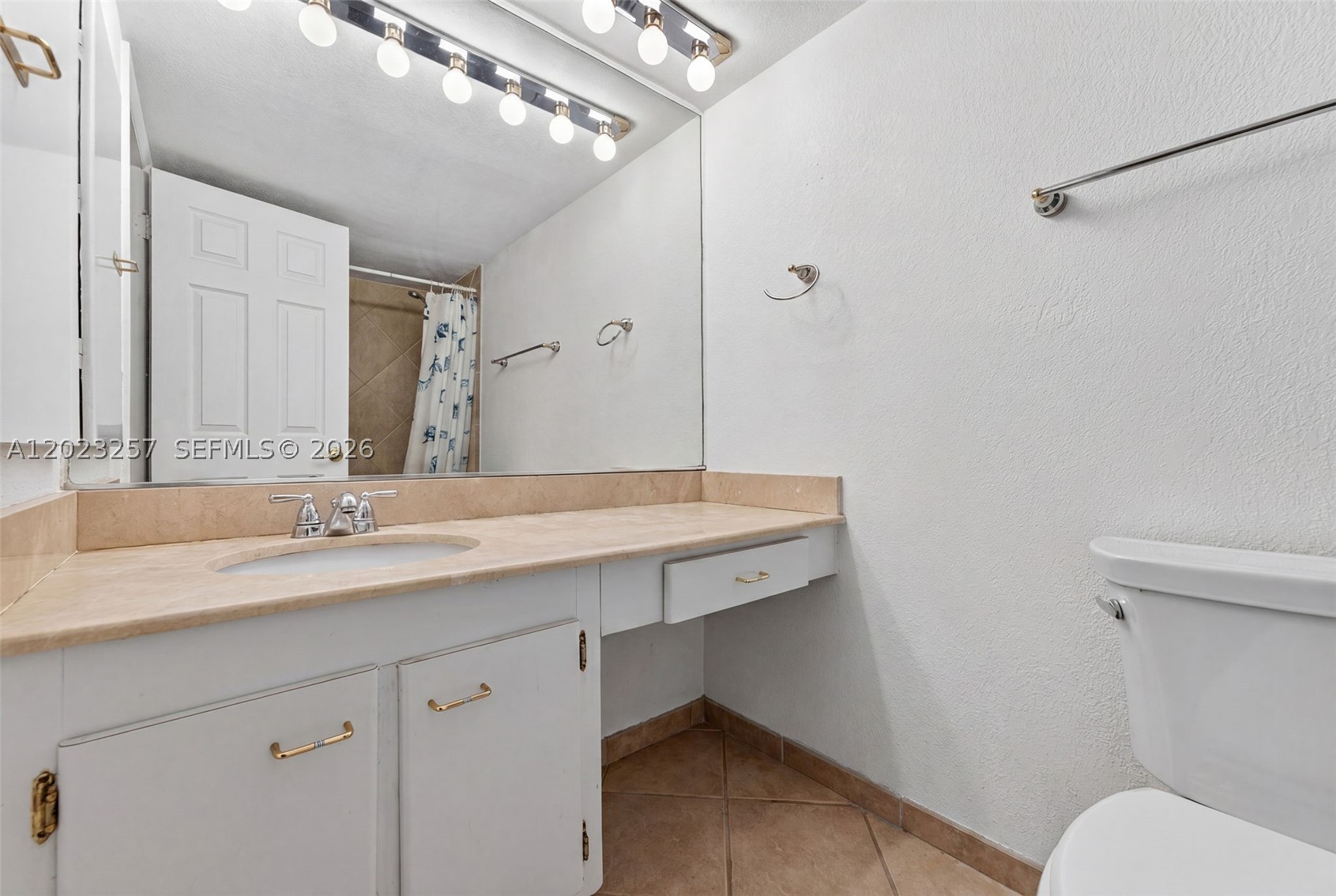 AQUASOL CONDO - Residential