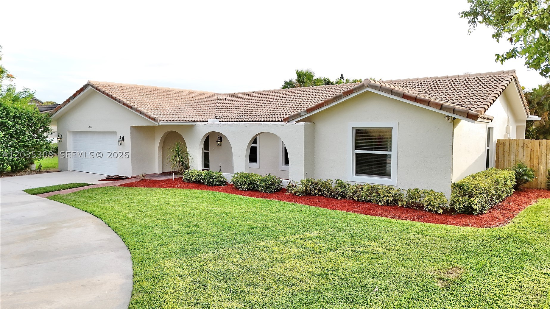 CORAL SPRINGS COUNTRY CLU - Residential