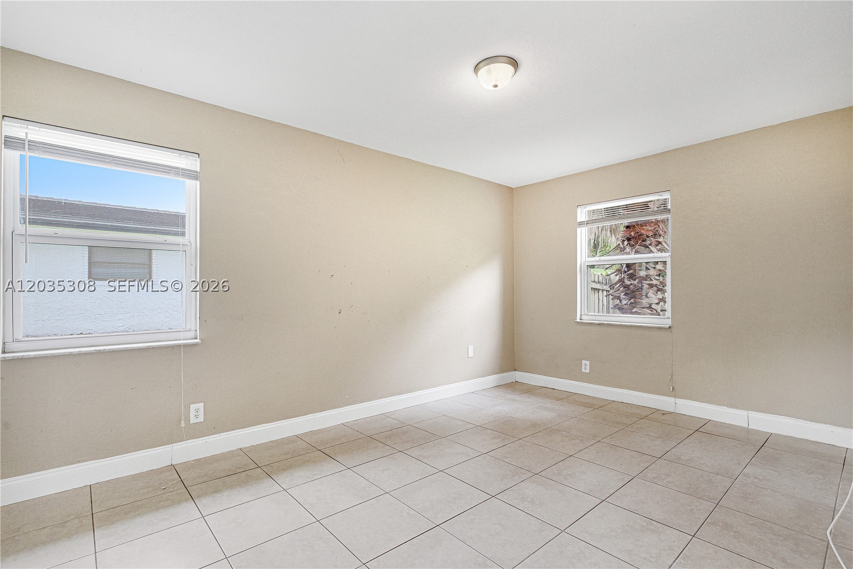 CORAL SPRINGS COUNTRY CLU - Residential