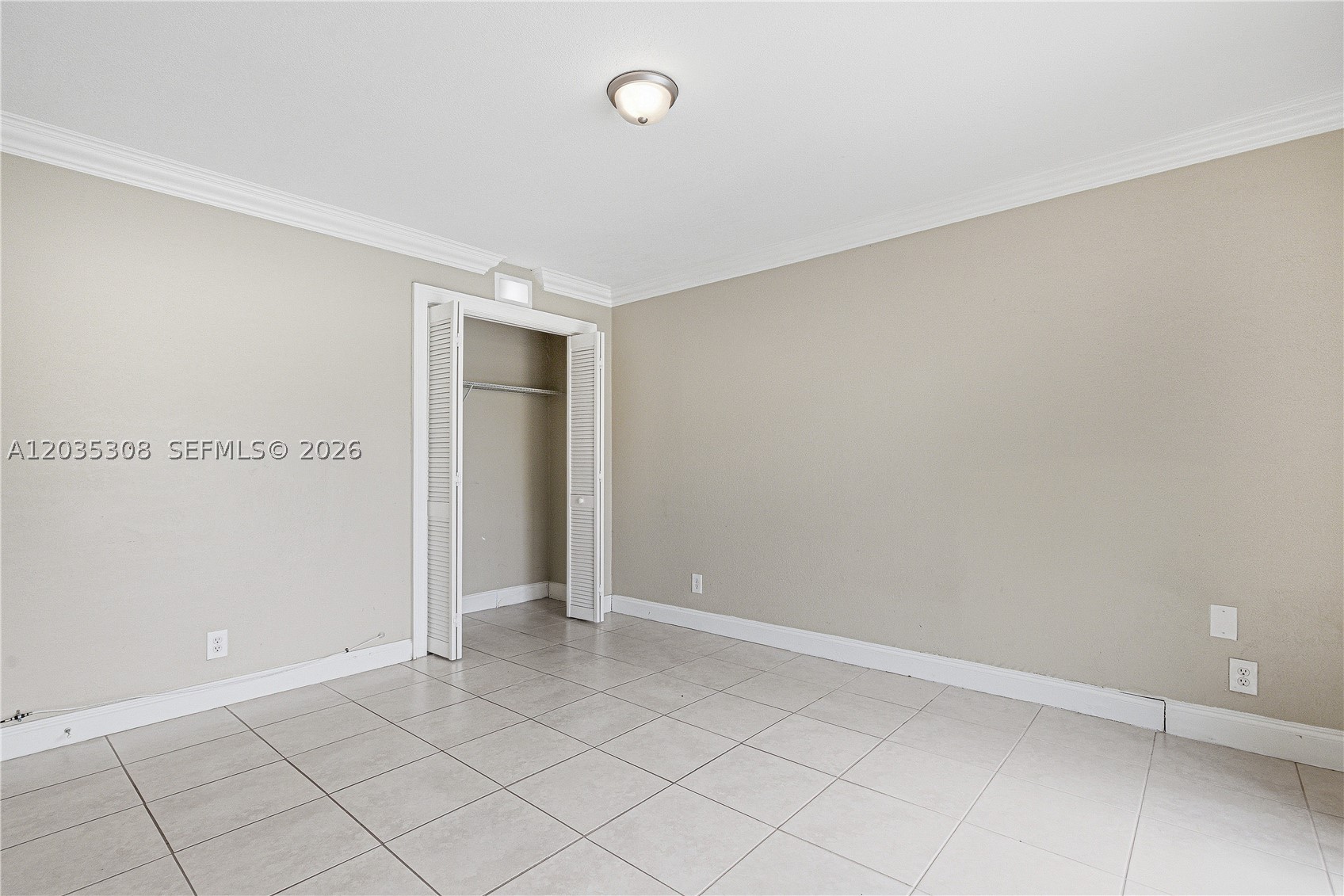 CORAL SPRINGS COUNTRY CLU - Residential