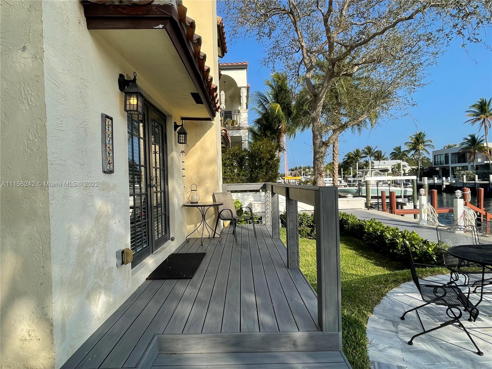 LA CASA DEL RIO VISTA CON - Residential