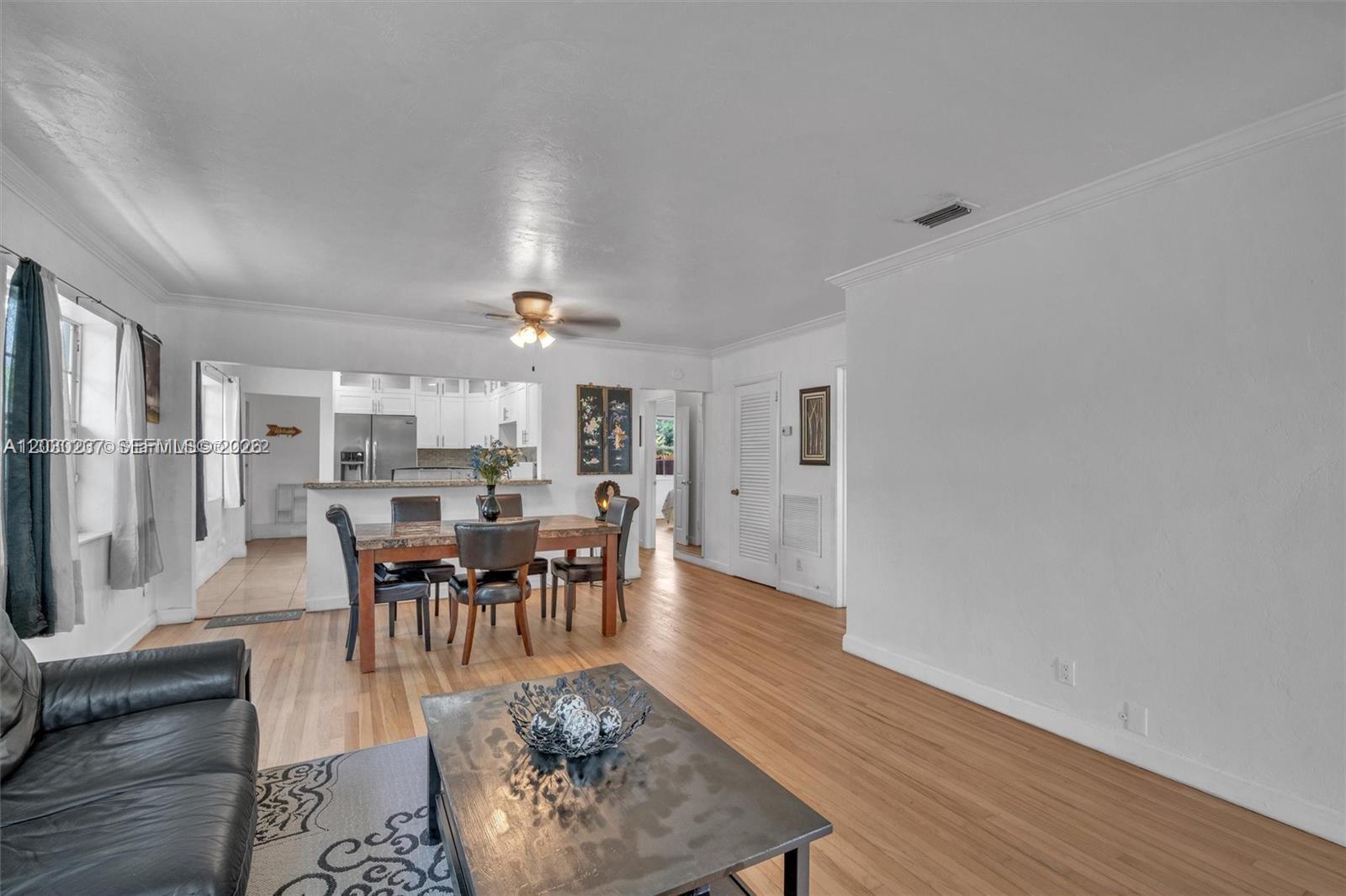 HOLLYWOOD - Residential Lease