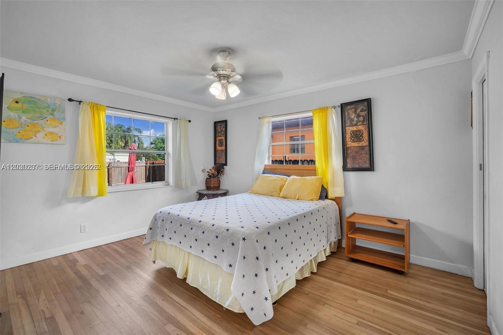 HOLLYWOOD - Residential Lease