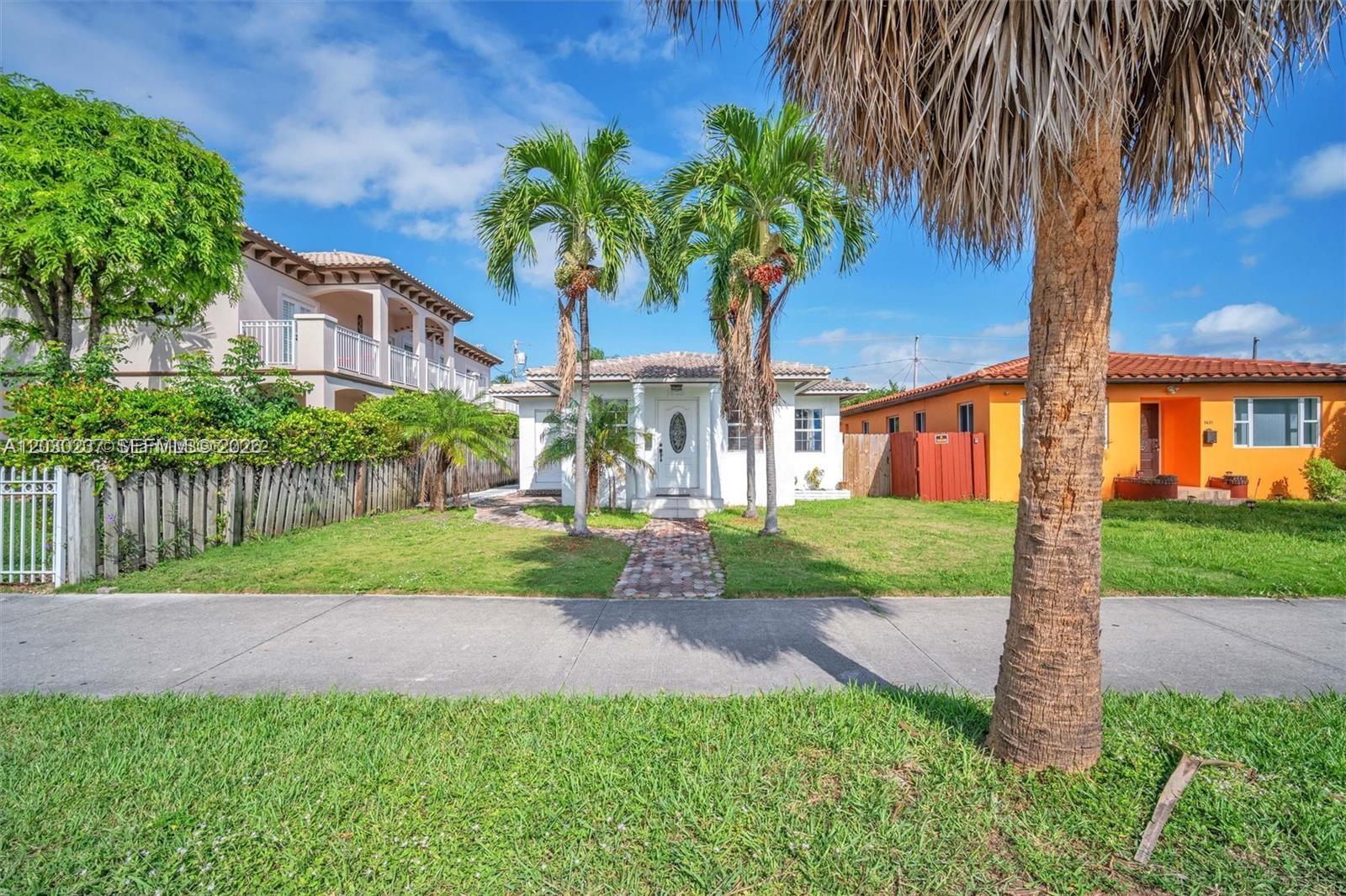HOLLYWOOD - Residential Lease