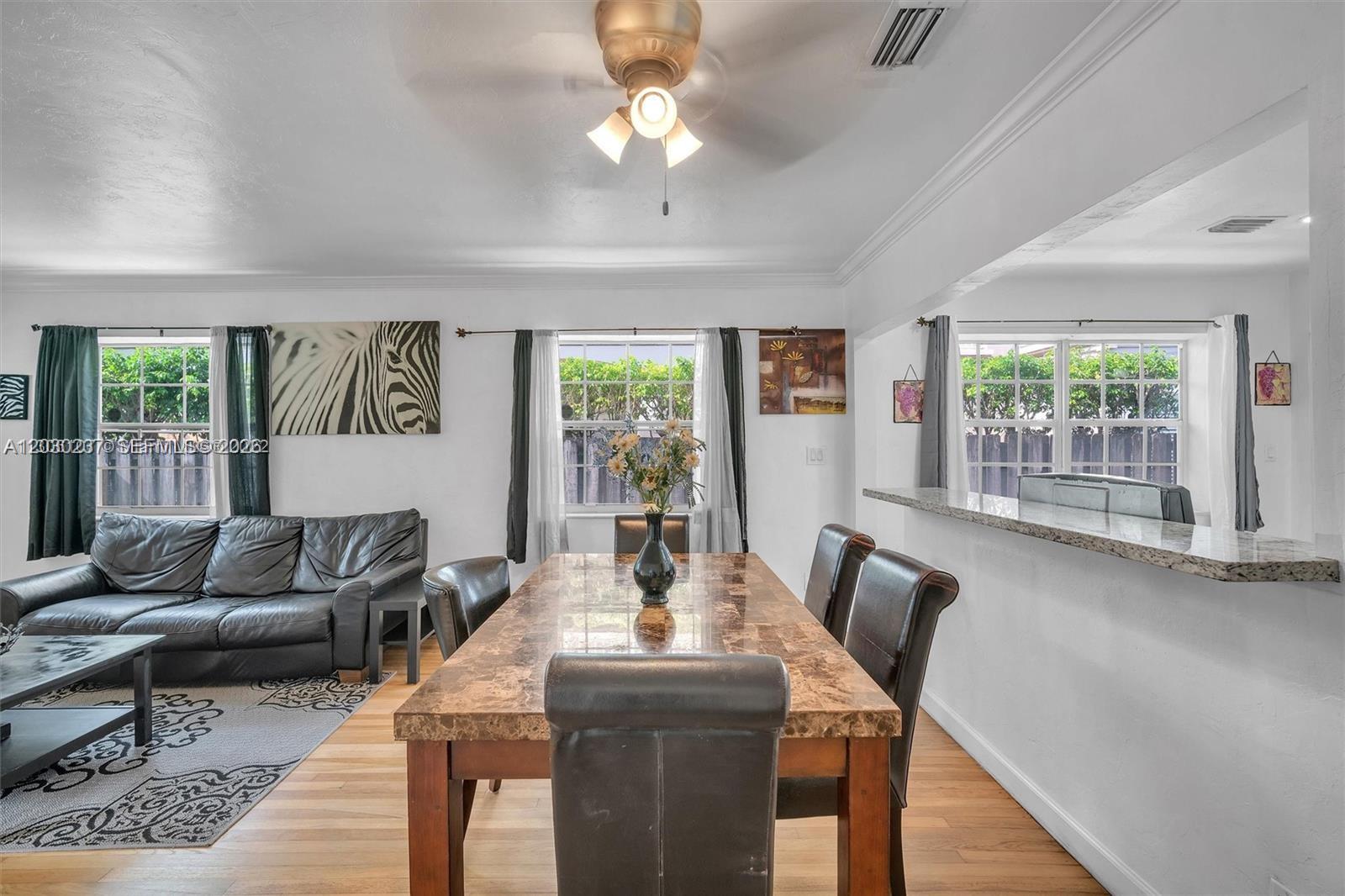 HOLLYWOOD - Residential Lease