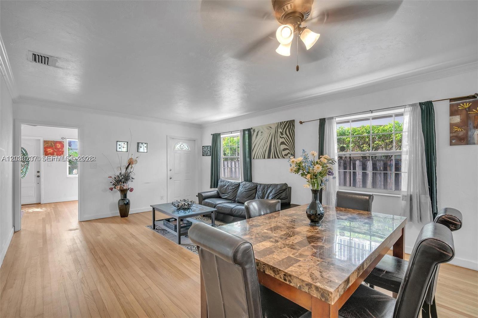 HOLLYWOOD - Residential Lease