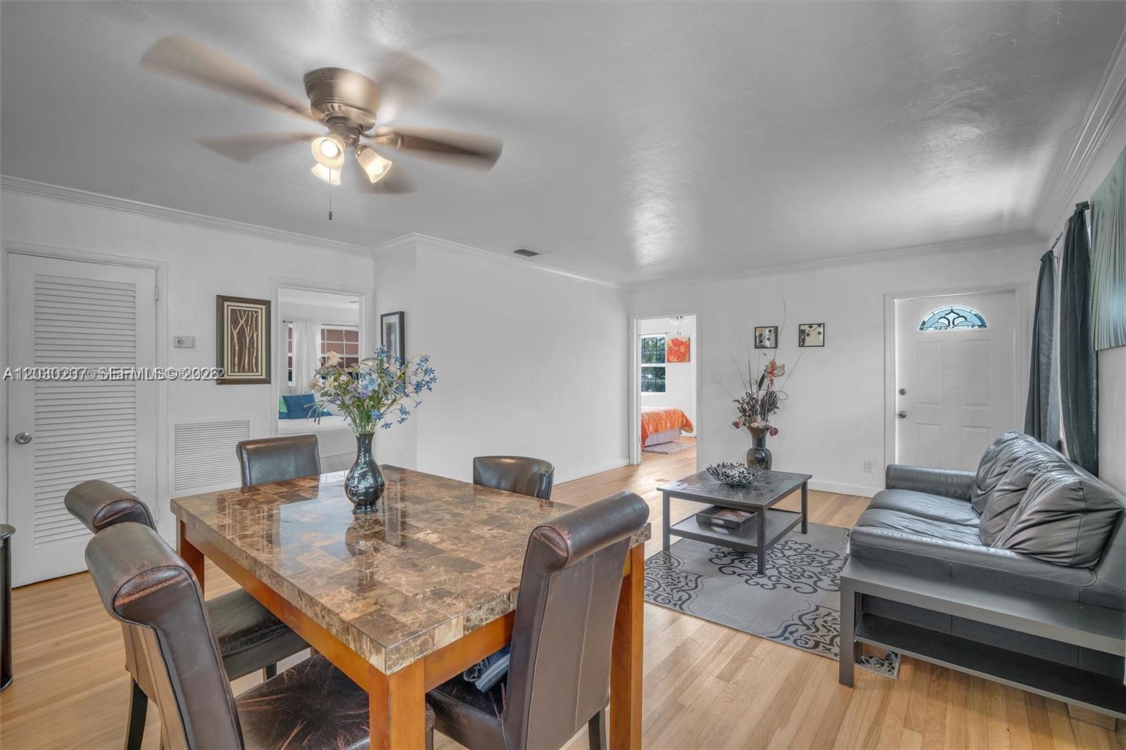 HOLLYWOOD - Residential Lease
