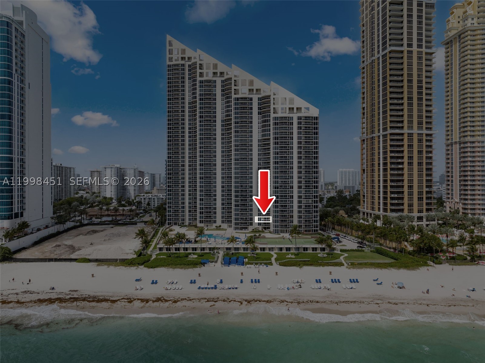 THE PINNACLE CONDO - Residential