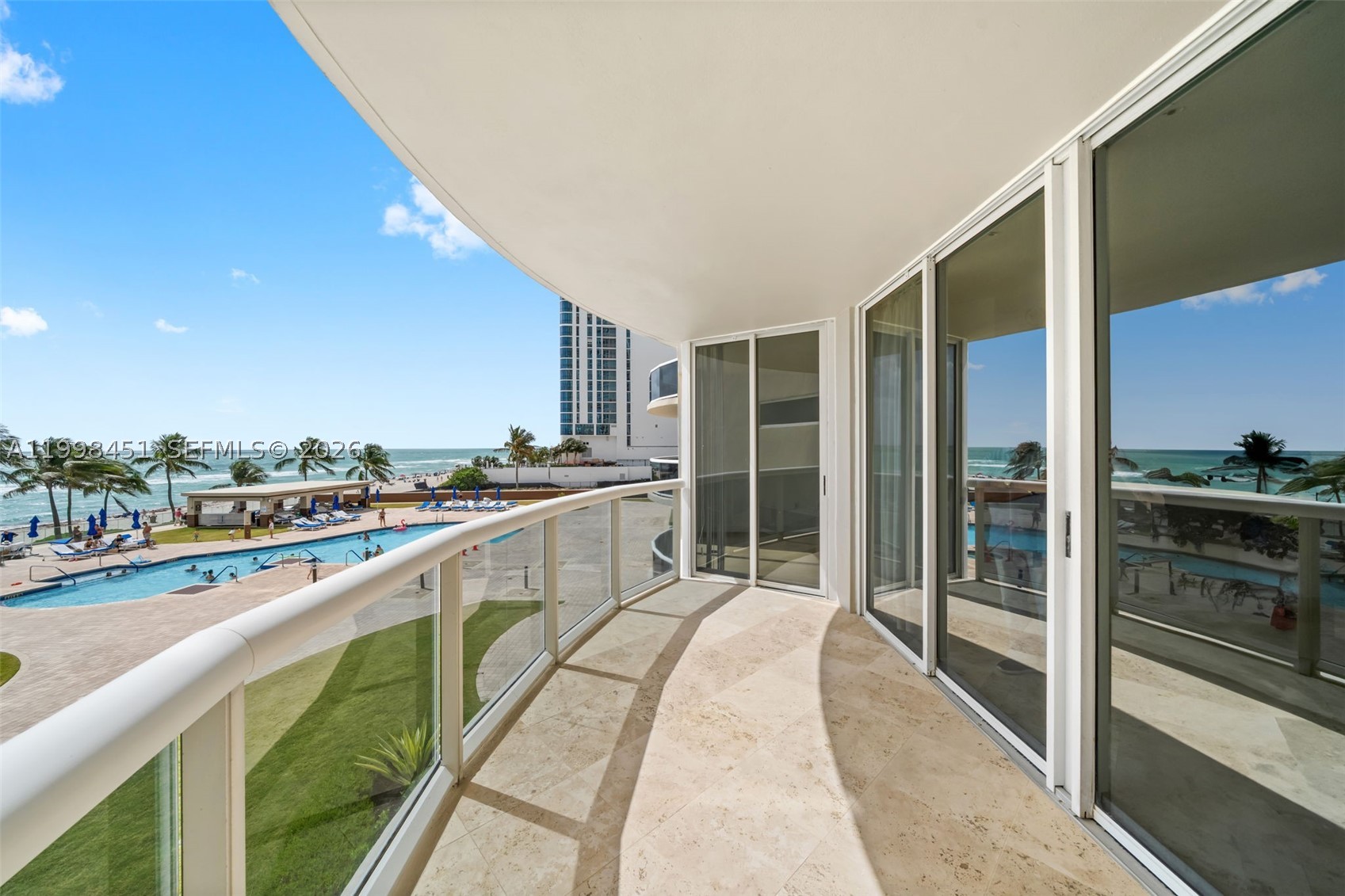 THE PINNACLE CONDO - Residential